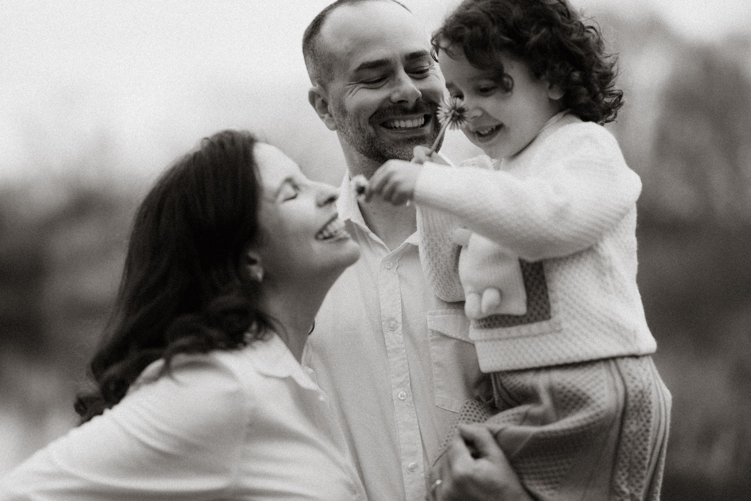 Services. Nanda Hess | Couples, Family, Motherhood & Elopement Photographer in the Netherlands