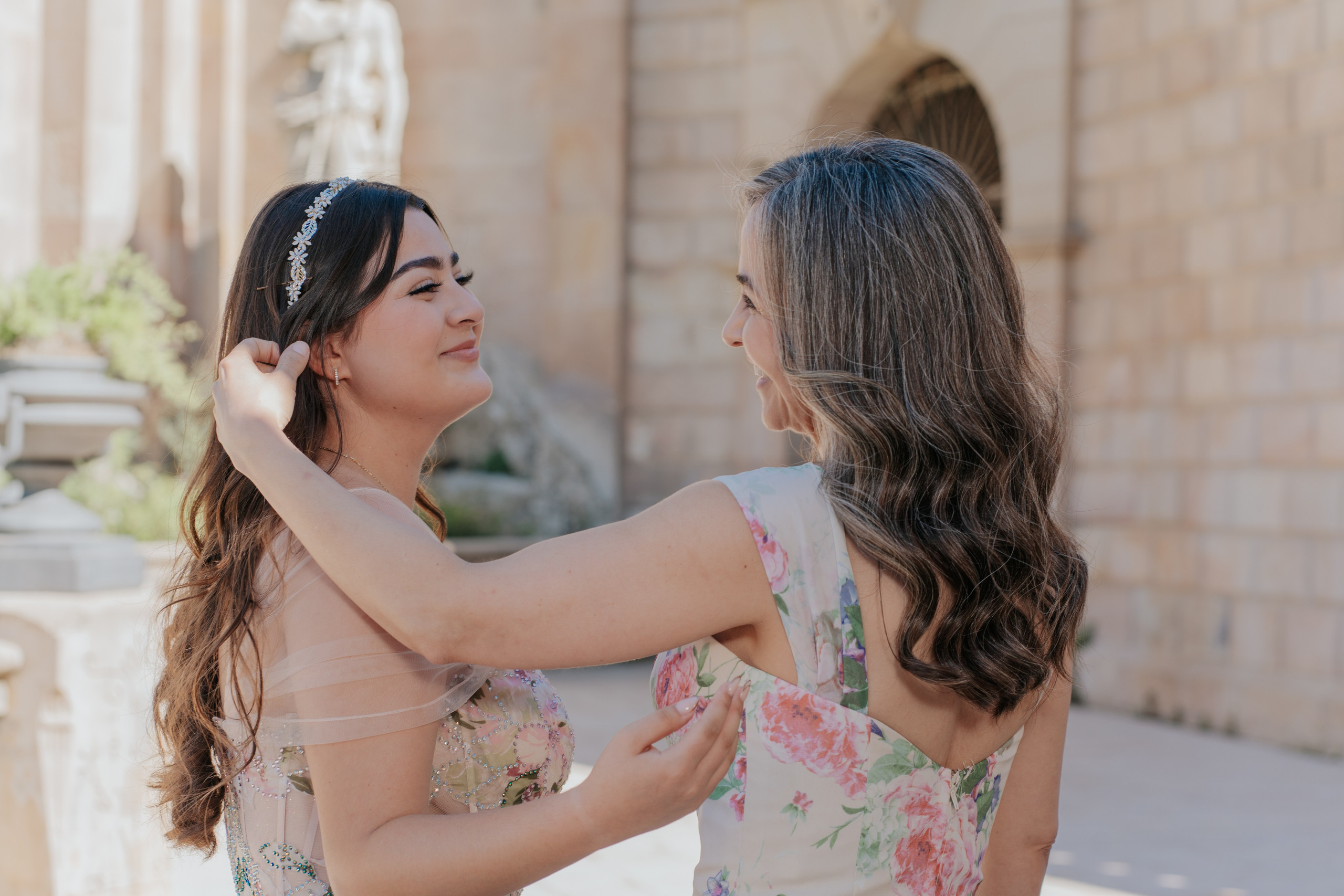 A Quinceañera (15th birthday) photoshoot in Barcelona. DiaFoto — Wow Photographer in Barcelona | Premium Barcelona Photoshoot Experience