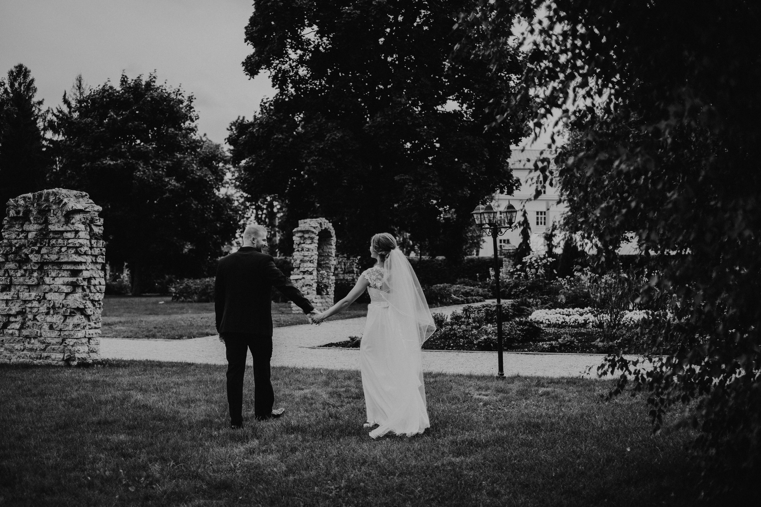 Cik maksā kāzu fotogrāfs?. Kāzu × Ģimenes notikumu fotografs Edgars Kalniņš