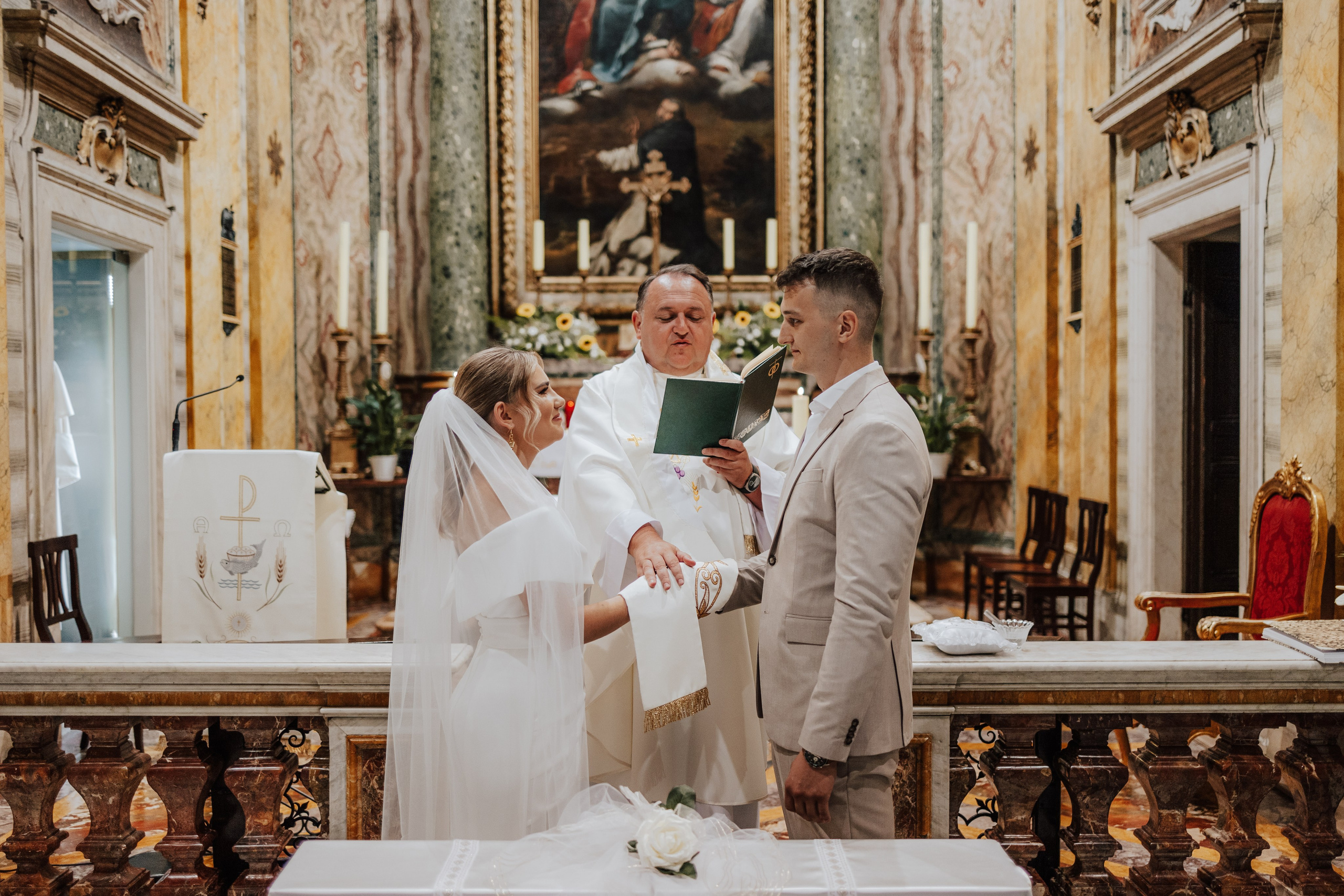 Klaudia i Michał i ich piękny rzymski ślub ❤️. Fotograf Siedlce