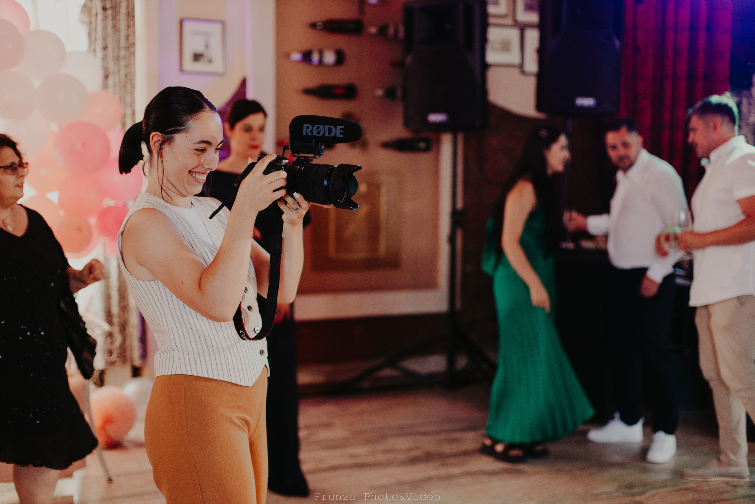 Contact. Foto / Video nunta Deva, Hunedoara