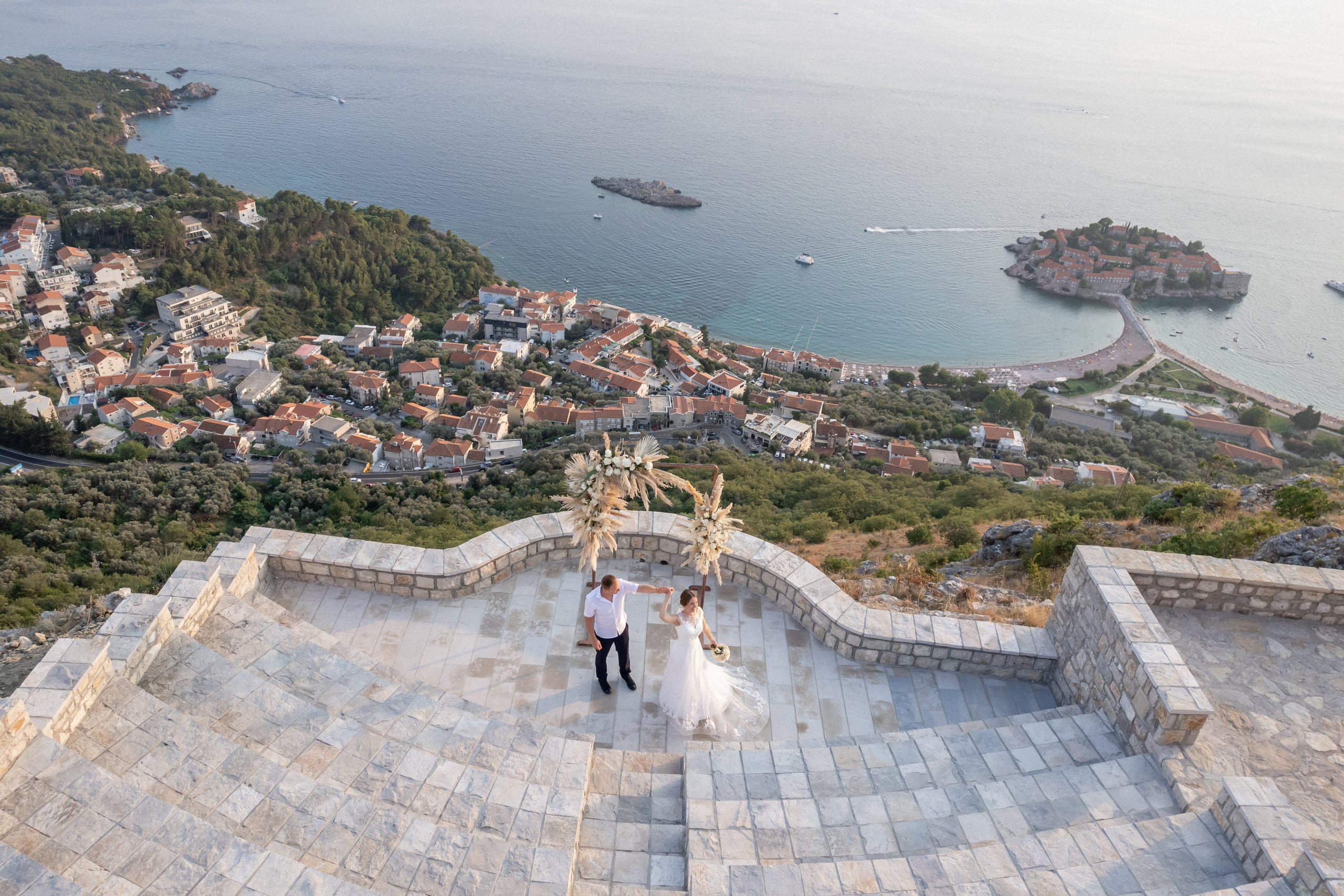 Sveti Sava kirke: Panoramisk bryllupssted i Montenegro