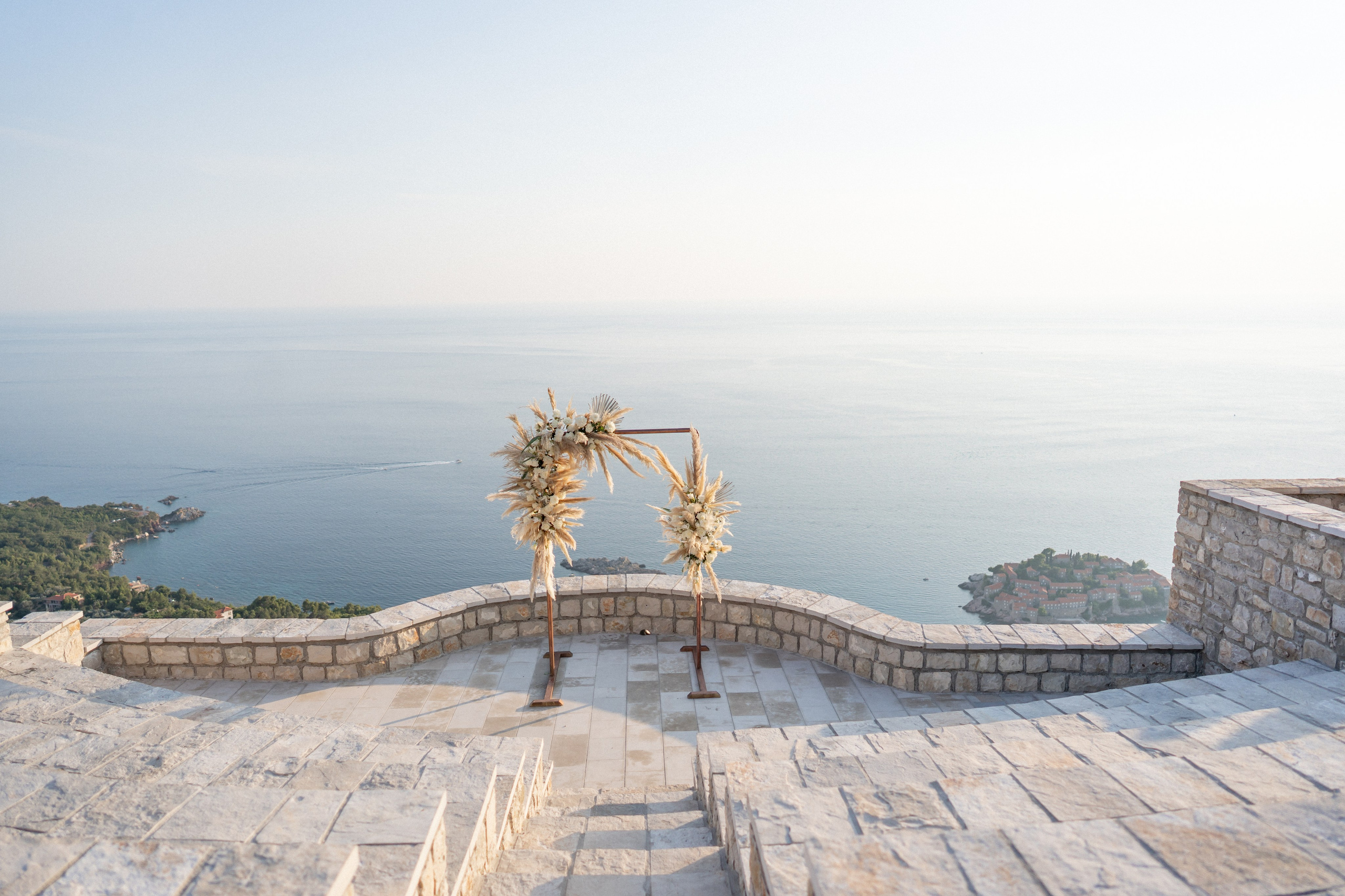 Sveti Sava kirke: Panoramisk bryllupssted i Montenegro