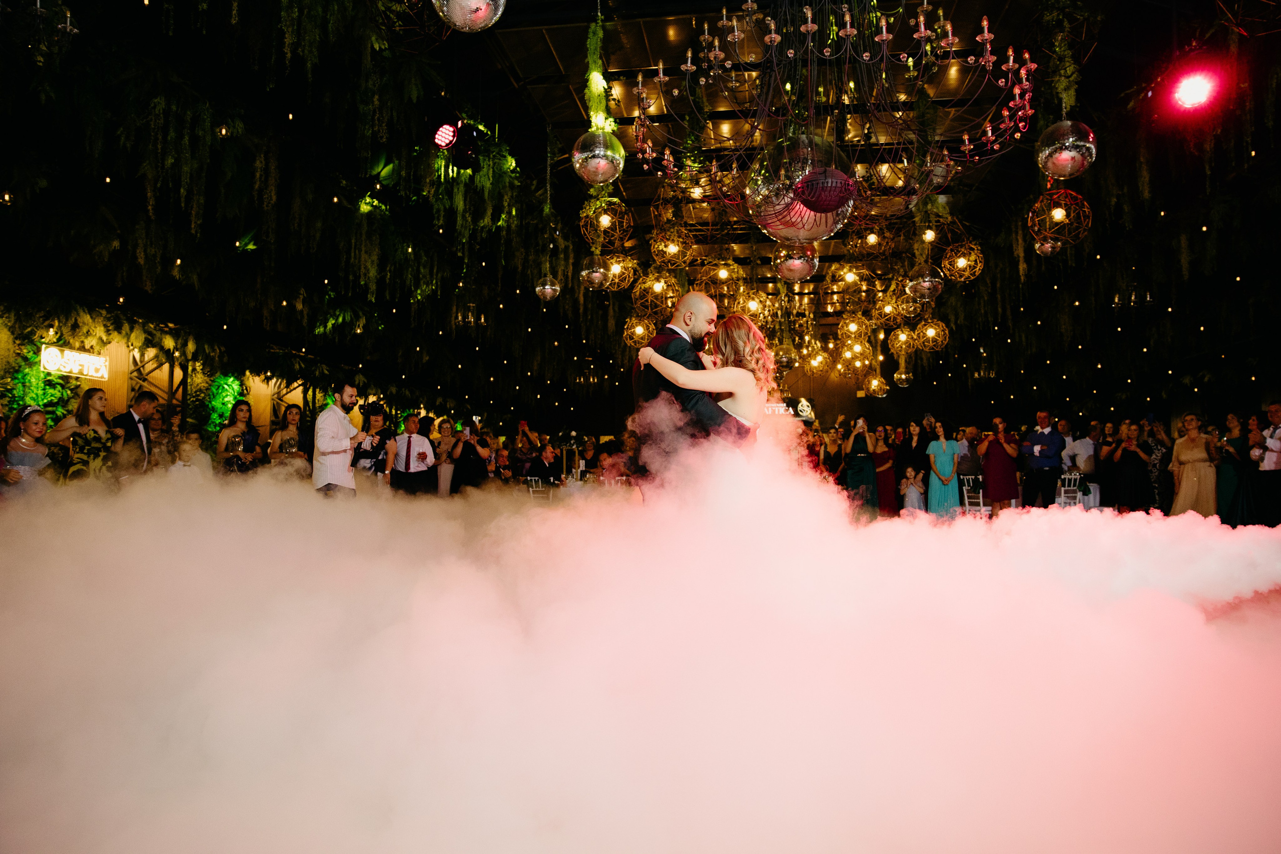 Tradiții de nuntă românești. MDimaFotoStudio. Fotograf de nuntă, evenimente private și de familie