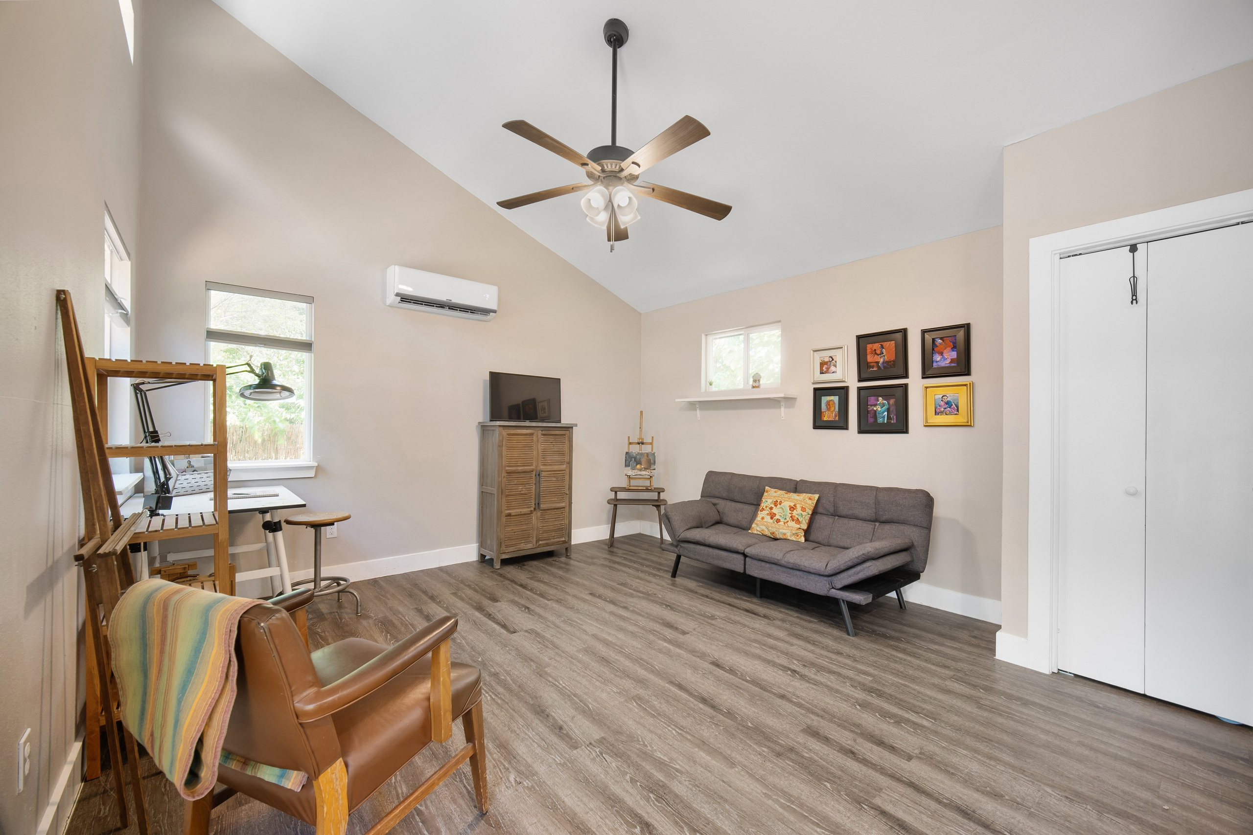 Fotografii Proprietati Imobiliare. MGA STUDIO ART — Fotograf evenimente