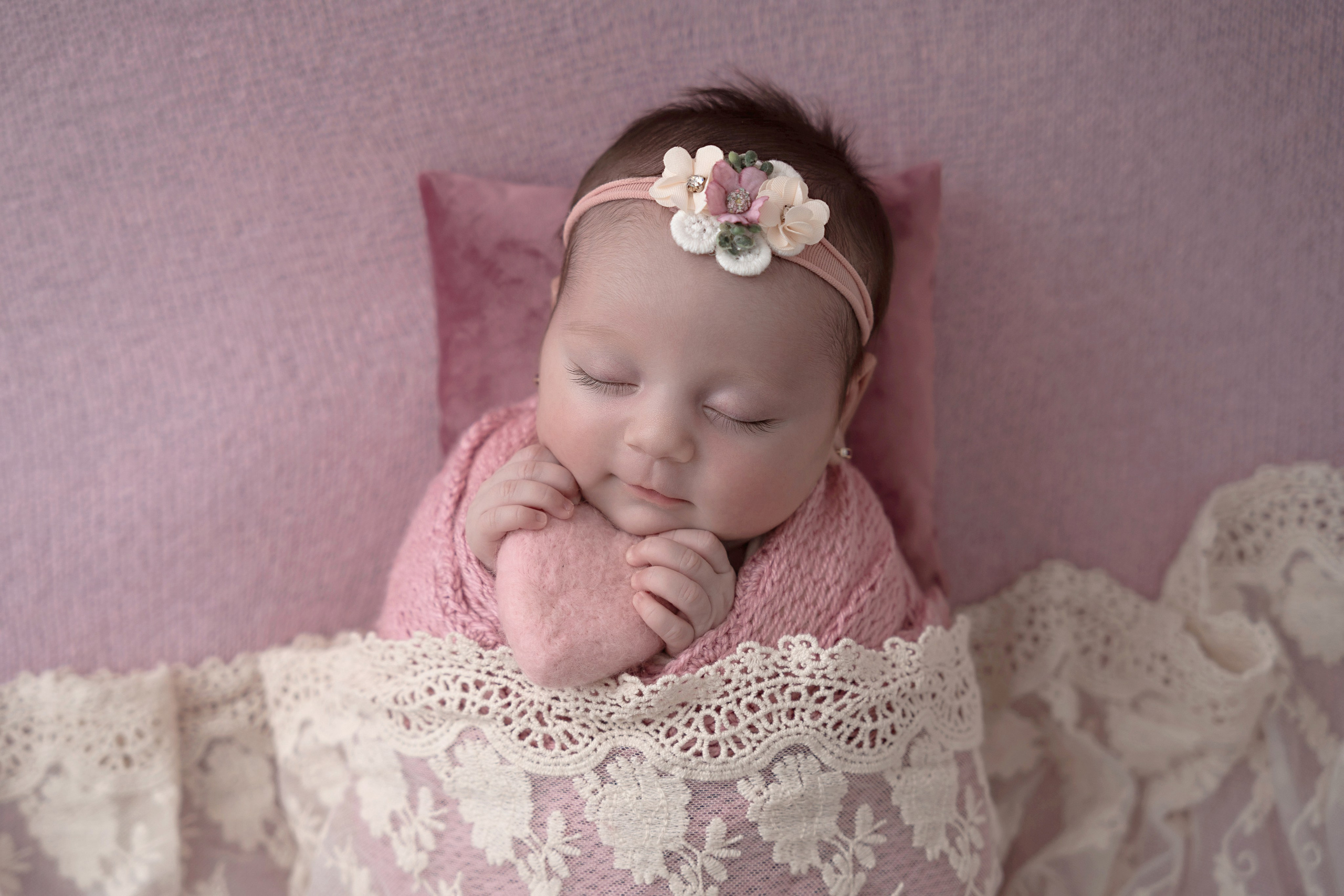 Ghid de pregătire pentru ședința foto de nou-născut. Fotograf maternitate, nou-născuți și familie în Cluj-Napoca | Roxana Rusu