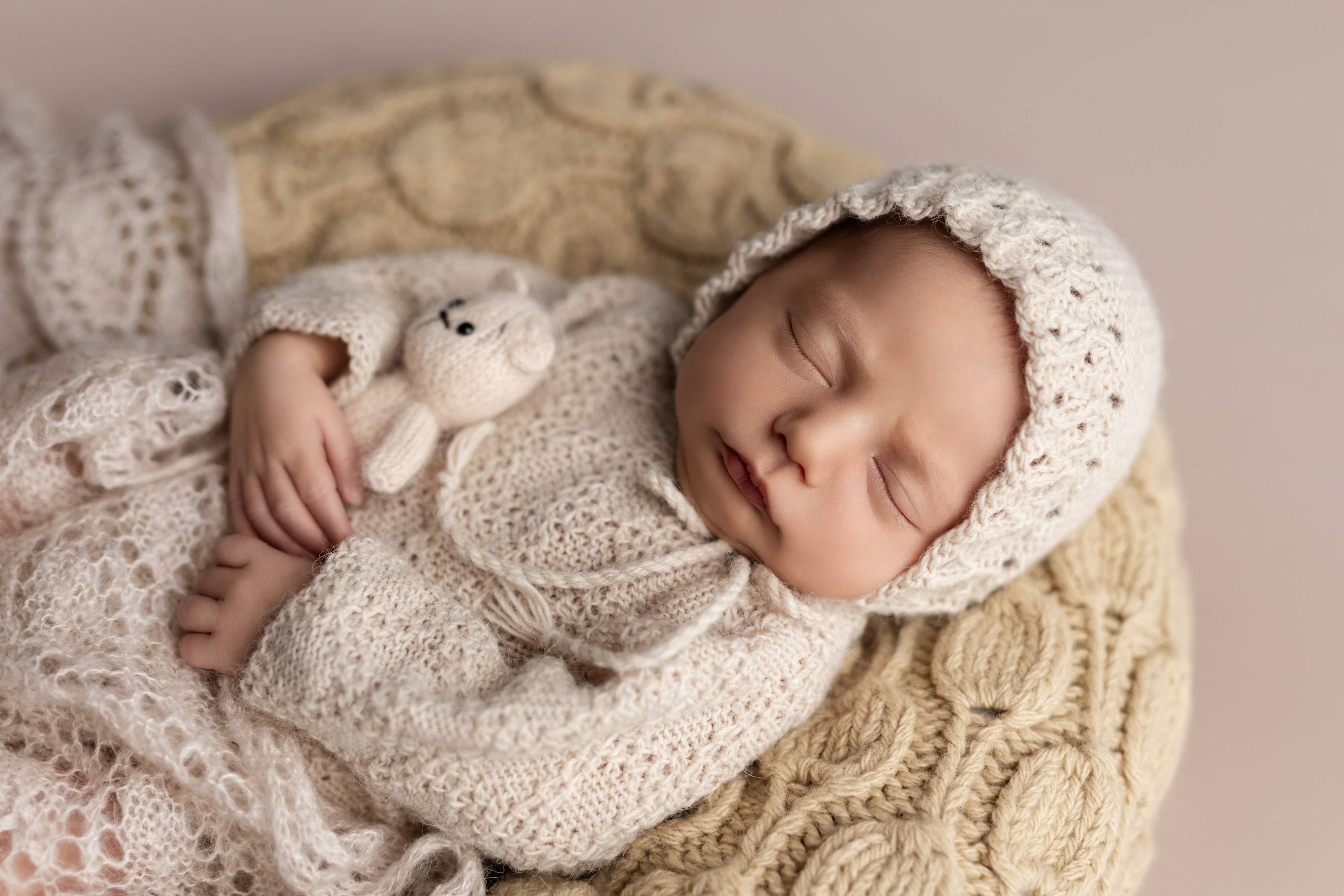 Info. Newborn, kids, family photographer based near Zurich, Switzerland
