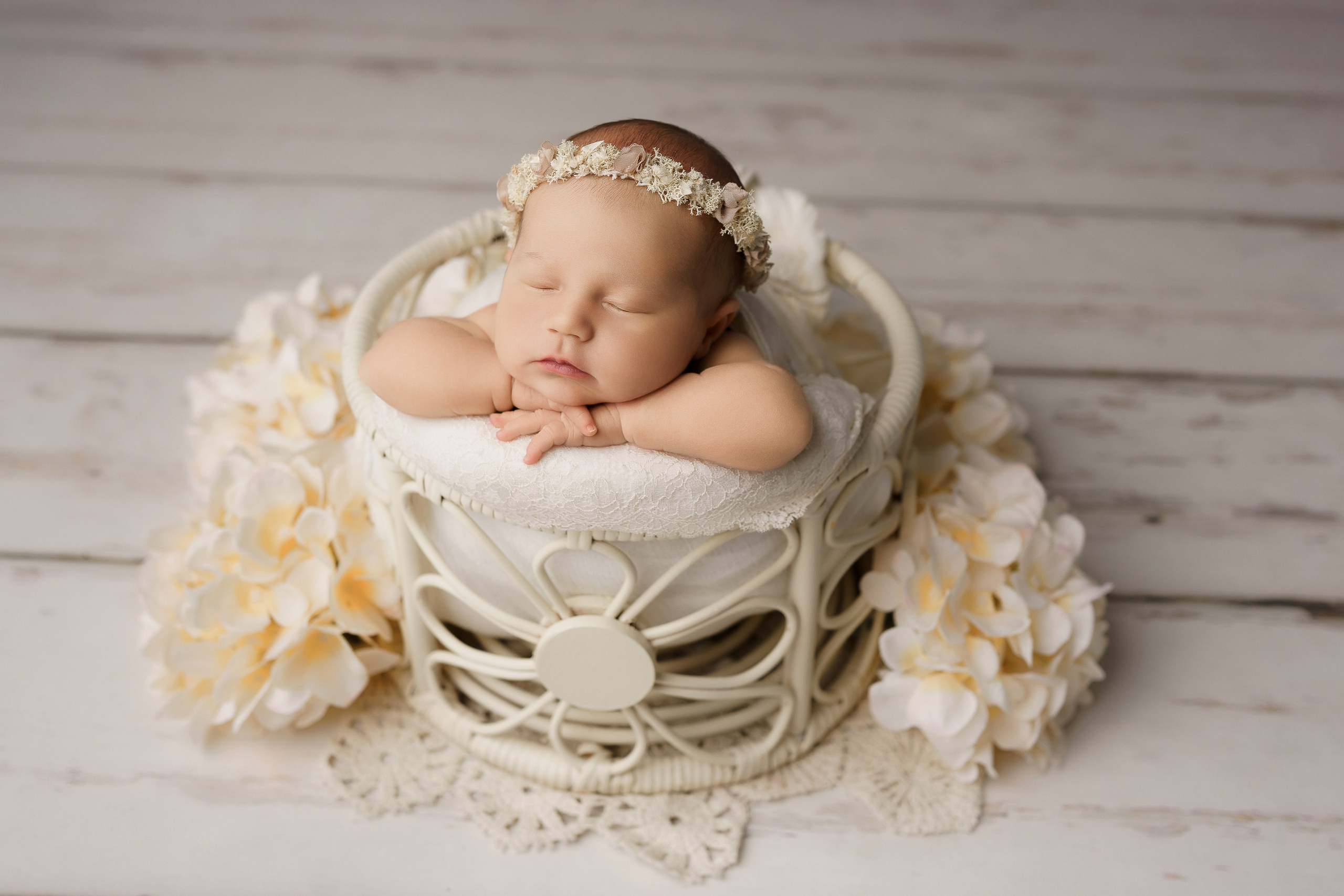 Esu Aleksandra naujagimių ir kudikių fotografė iš Vilniaus