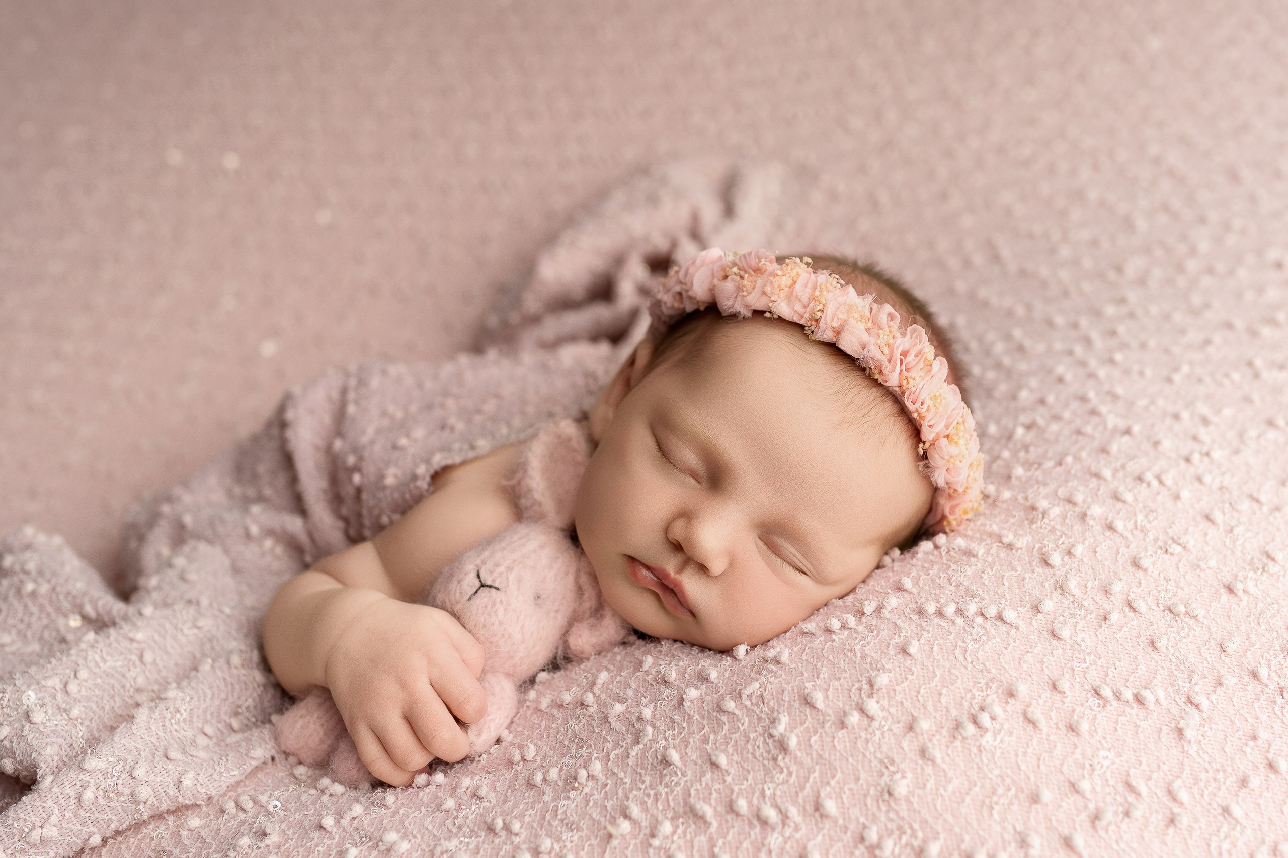 Esu Aleksandra naujagimių ir kudikių fotografė iš Vilniaus