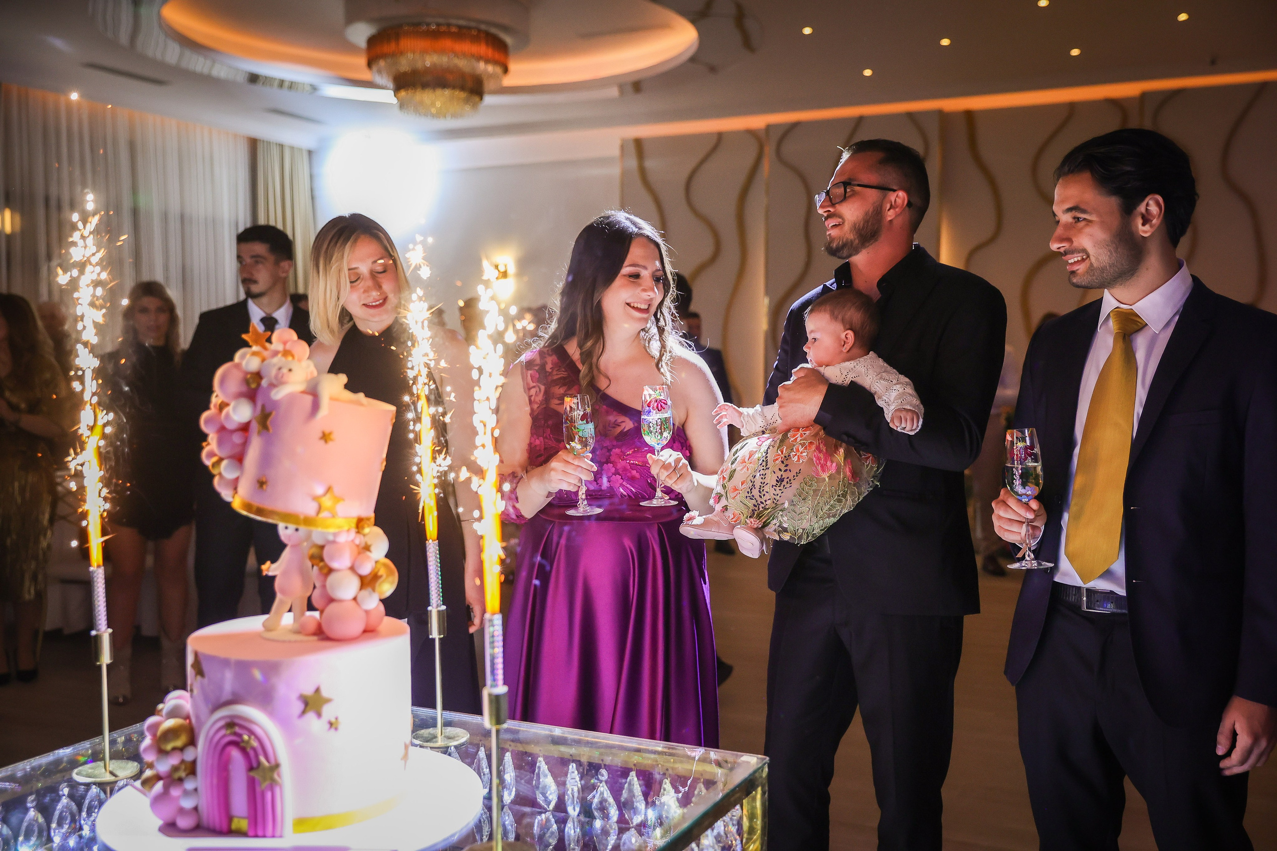 Servicii. Rares Bucur is a professional wedding photographer based in Cluj-Napoca, Romania, specializing in wedding photography