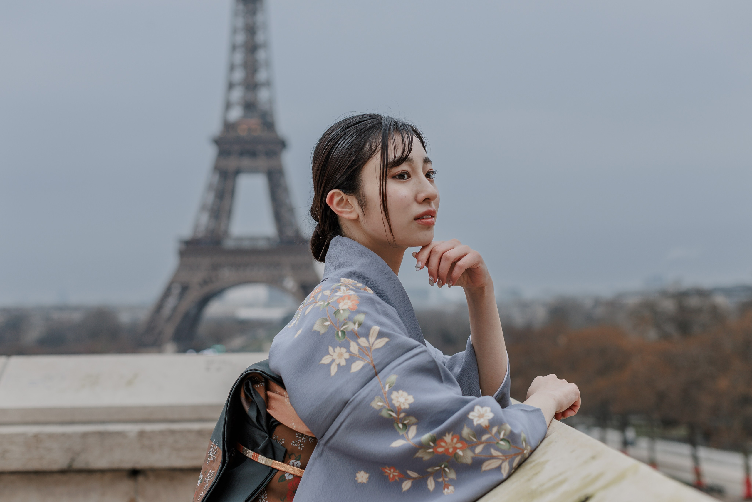 When Cinema Inspires Photography: A Parisian Love Story with Japanese Elegance. Photographe à Paris