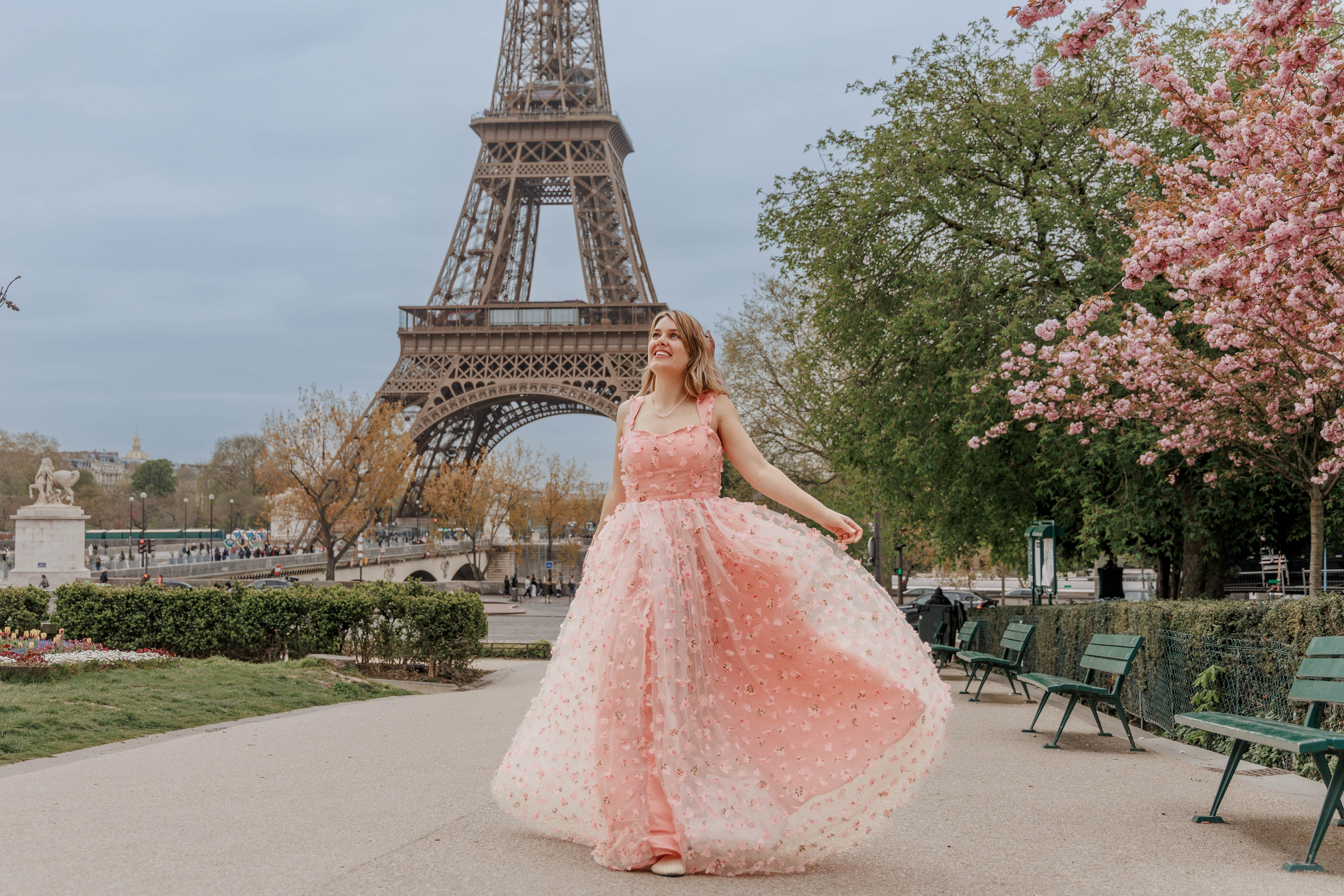 🌸 Cherry Blossoms in Paris: Best Places, Timing & Photoshoot Guide. Photographe à Paris