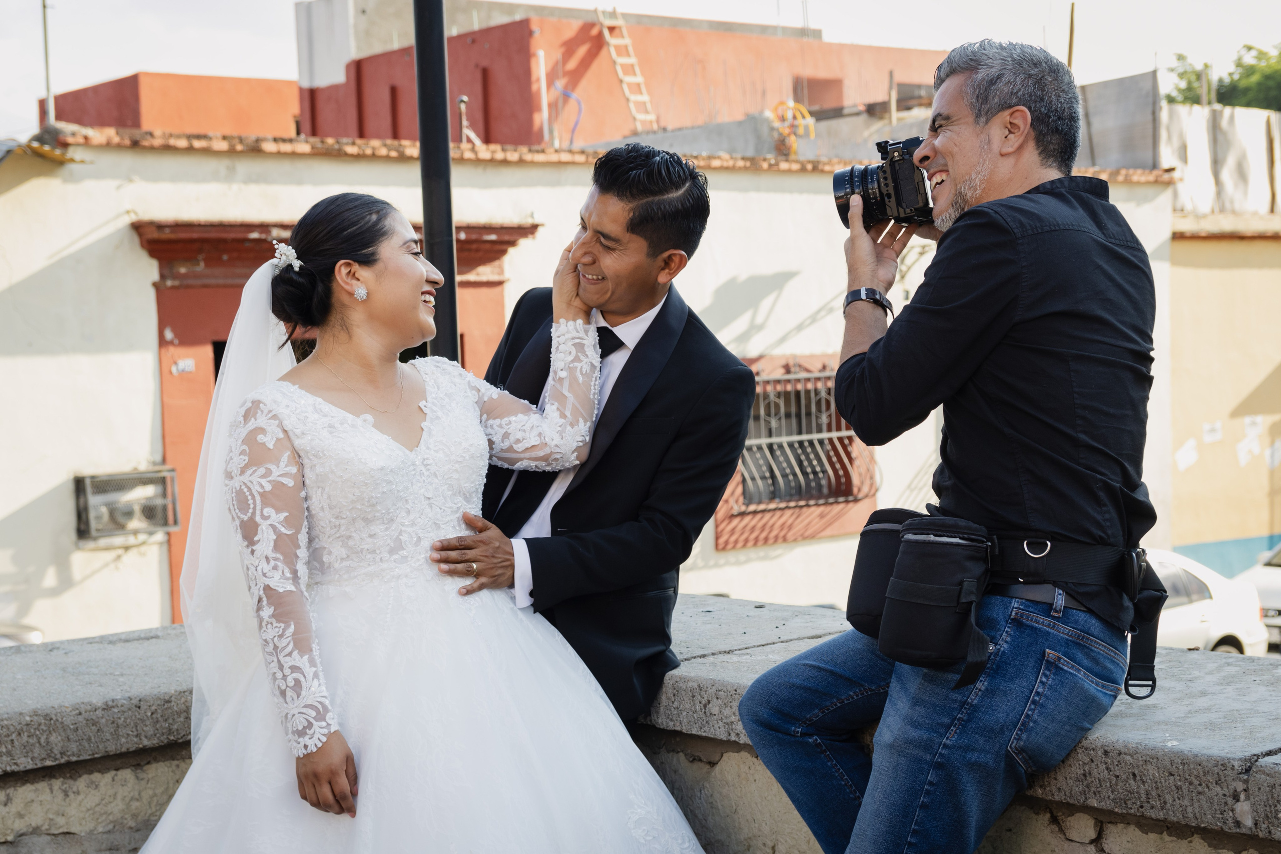 Cursos y Workshop de Foto y Video de Boda en Mexico. Abraham Linares Fotógrafo y Videografo de Bodas en Guadalajara