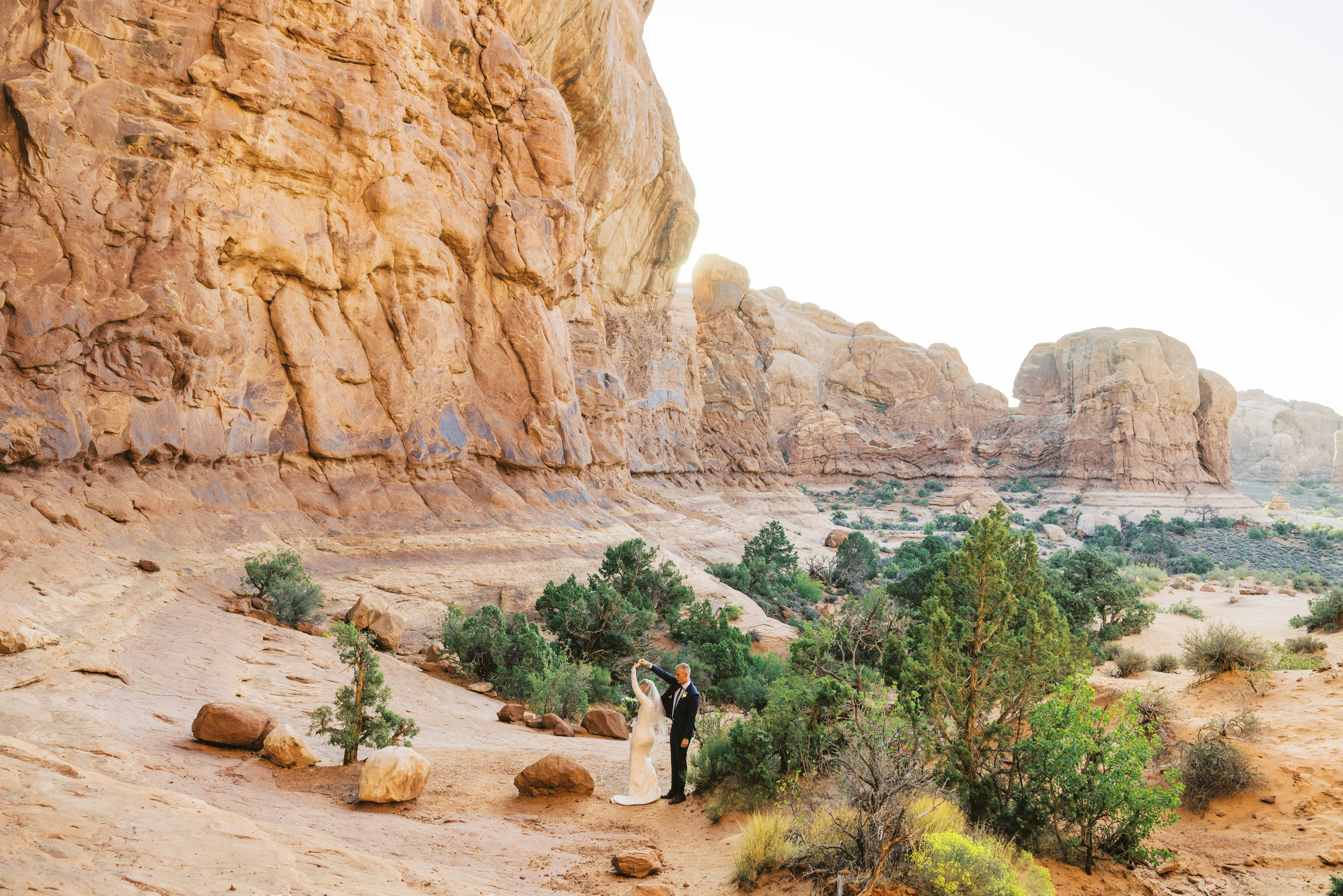 Arches Bridal Photoshoot. Utah Family Photographer