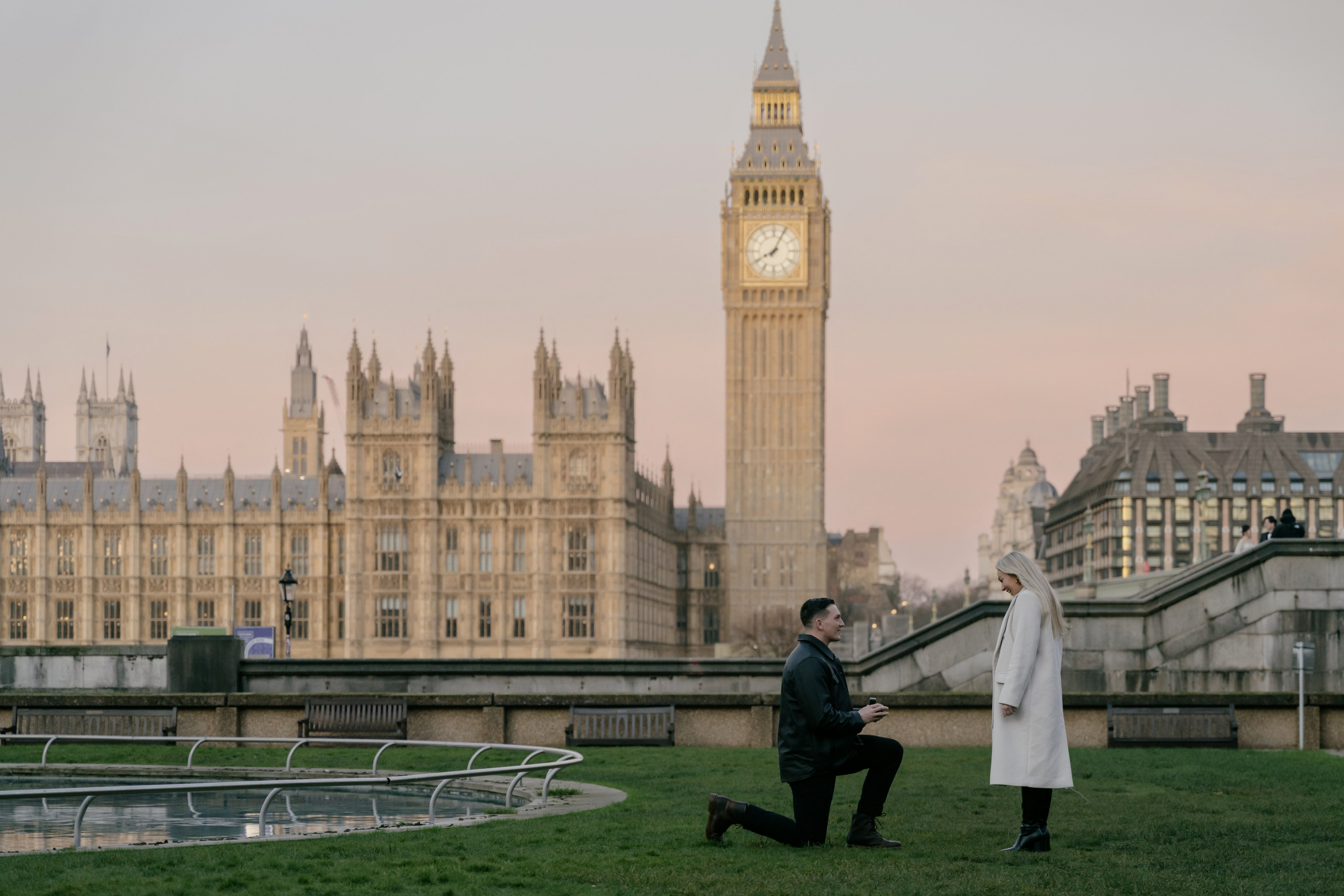 London Proposal Photographer | Best Places to Propose in London. London Wedding & Engagement Photographer