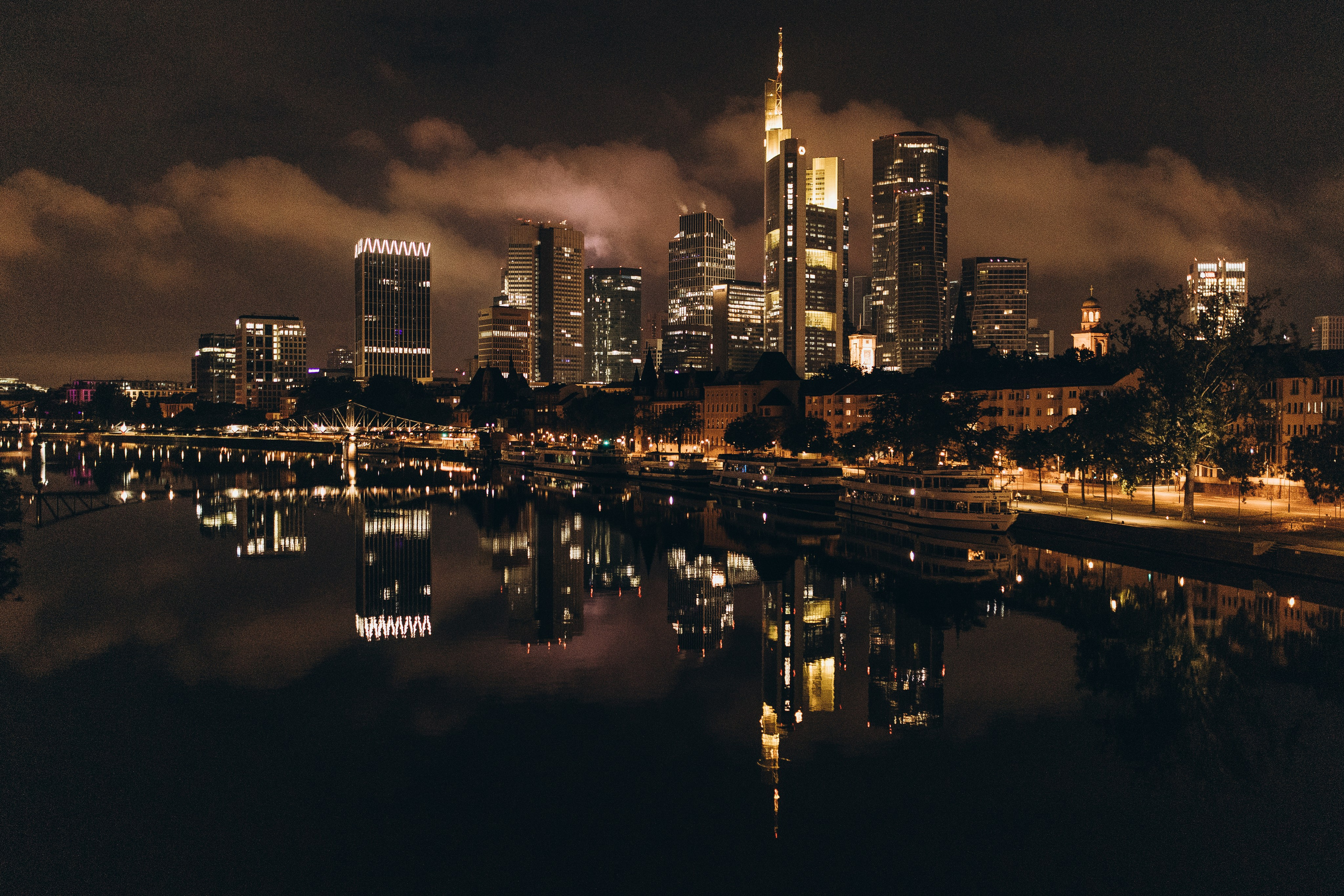 Wedding Photography & Videography in Frankfurt — Why wed-story Is the Perfect Team for Your Day. Wedding Stories — Professional Wedding Photography & Videography in Germany, Italy, Spain & all across Europe