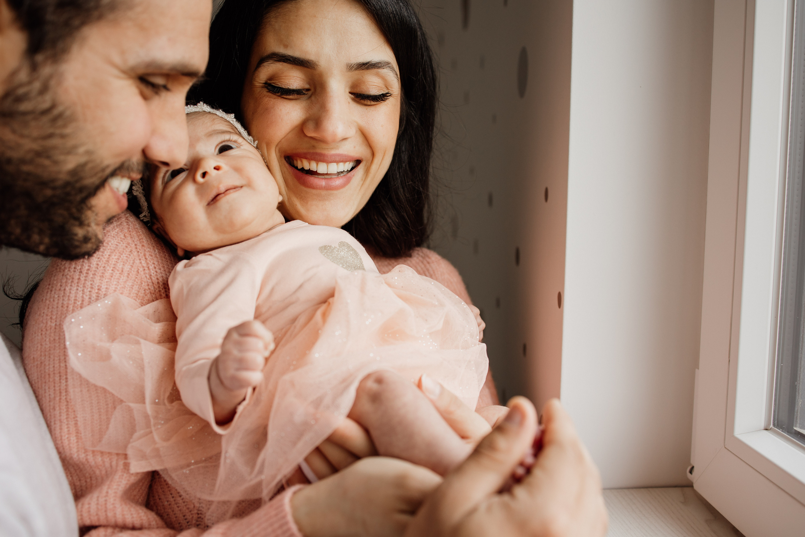 Votre patrimoine familial en images. Je suis Olga, votre photographe de famille à Metz et dans toute la France