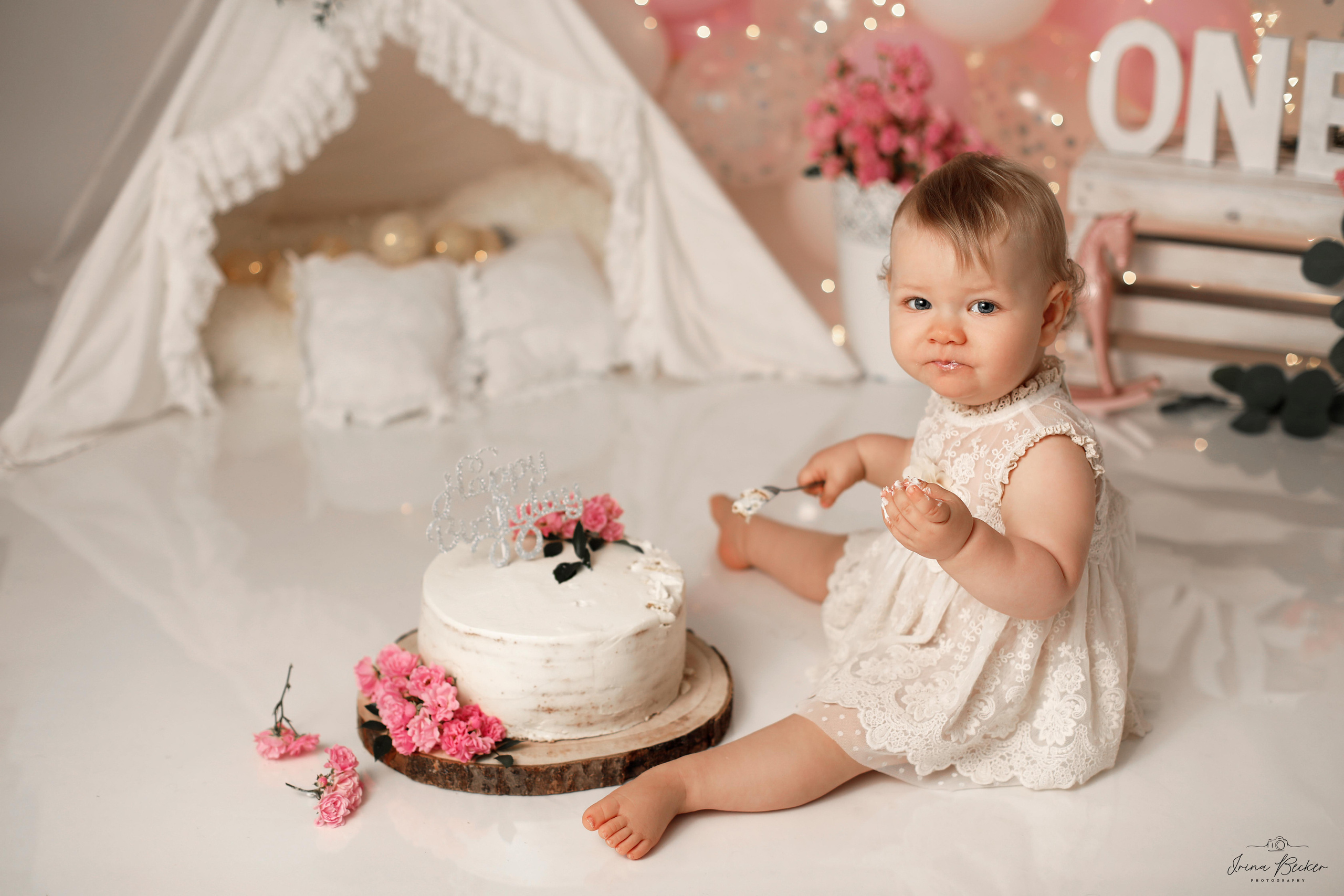 Babyfotograf Ulm; Babyfotograf Neu-Ulm; Babyfotograf Münsingen; Babyfotograf Metzingen; Babyfotograf Göppingen; Babyfotograf Tübingen; Babyfotograf Memmingen; Babyfotograf Reutlingen; Babyfotograf Stuttgart; Babyfotograf Günzburg; Babyfotograf Biberach an der Riss; Babyfotograf Alb-Donau-Kreis; Babyfotograf Bad Saulgau; Babyfotograf Bad Waldsee; Babyfotograf Ehingen; neugeborenenfotografie Ulm; neugeborenenfotografie Neu-Ulm; neugeborenenfotografie Stuttgart; neugeborenenfotografie Metzingen; neugeborenenfotografie Münsingen; neugeborenenfotografie Bad Saulgau; neugeborenenfotografie Bad Waldsee; neugeborenenfotografie Ehingen; neugeborenenfotografie Langenau; neugeborenenfotografie Ravensburg; neugeborenenfotografie Sigmaringen; Fograf Ulm; Fotograf Ehingen; Fotograf Bad Waldsee; Newborn Shooting Ulm; Babyshooting Ulm; Babyshooting Memmingen; Babyshooting Günzburg; Babyfotograf Laupheim; Babyfotograf Riedlingen; Babyfotograf Biberach an der Riß; pregnancy; Baby; Babyfotograf Biberach an der Riß; Babyfotograf Erbach; Babyfotograf Blaubeuren; Baby Photograph Ulm, cake-smash fotograf ulm, cake-smash stuttgart, cake-smash metzingen, erste geburtstag ulm, ein jahr alt 
