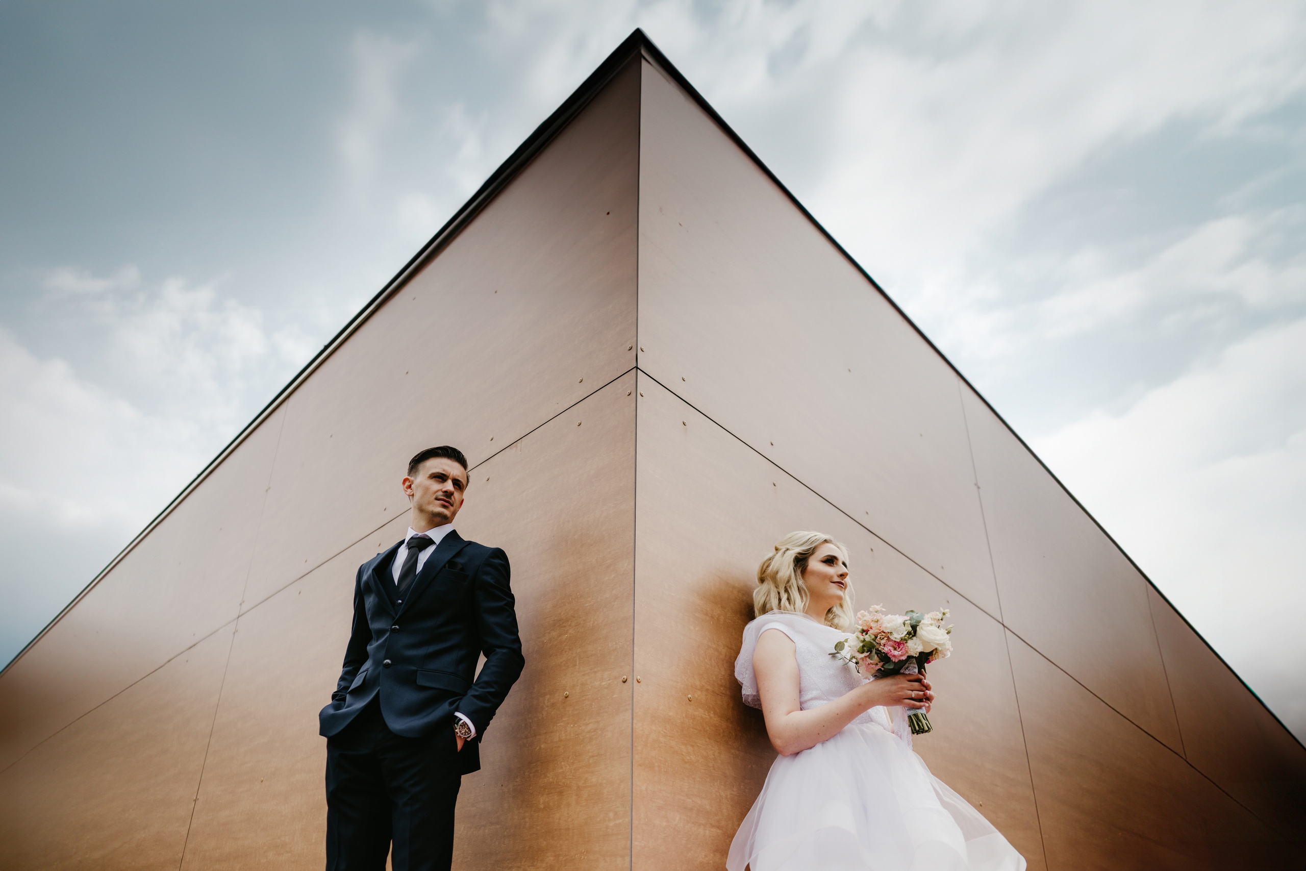 Civil wedding under rainy skies — See photos. Valentin Melen — wedding photographer