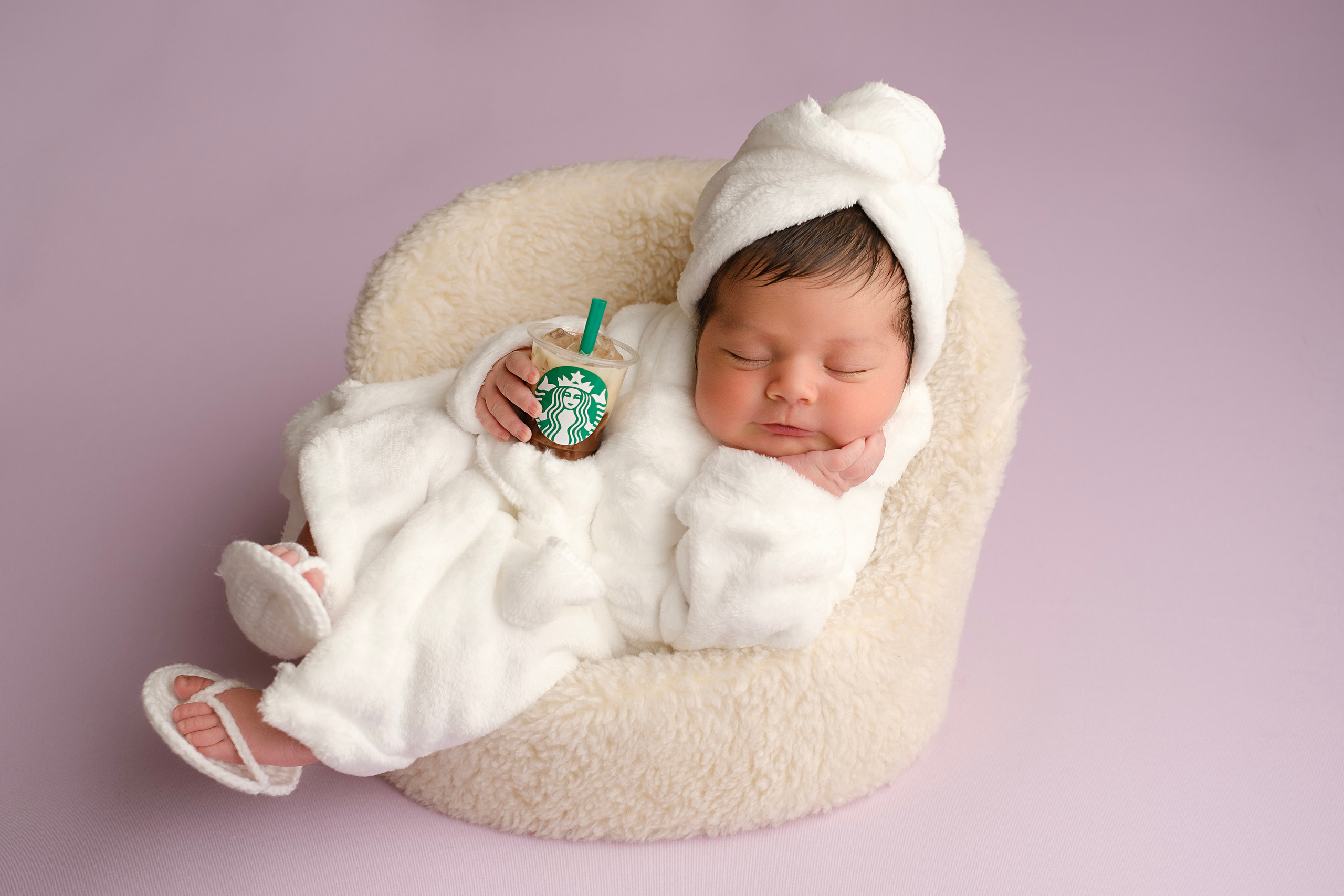 Newborn, Sitter and Cake Smash Photographer in Doha, Qatar