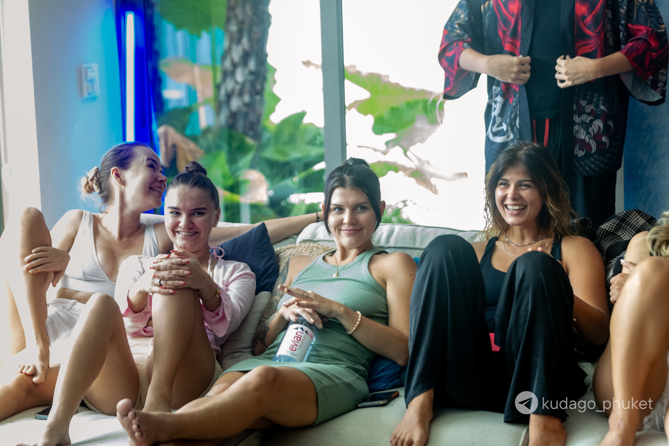 Сотрудничество с DAVAYSXODIM.com PHUKET | АФИША | ФОТОРЕПОРТАЖ | ОРГАНИЗАЦИЯ ИВЕНТОВ. АФИША|ФОТОРЕПОРТАЖИ|ИВЕНТЫ|ПХУКЕТ