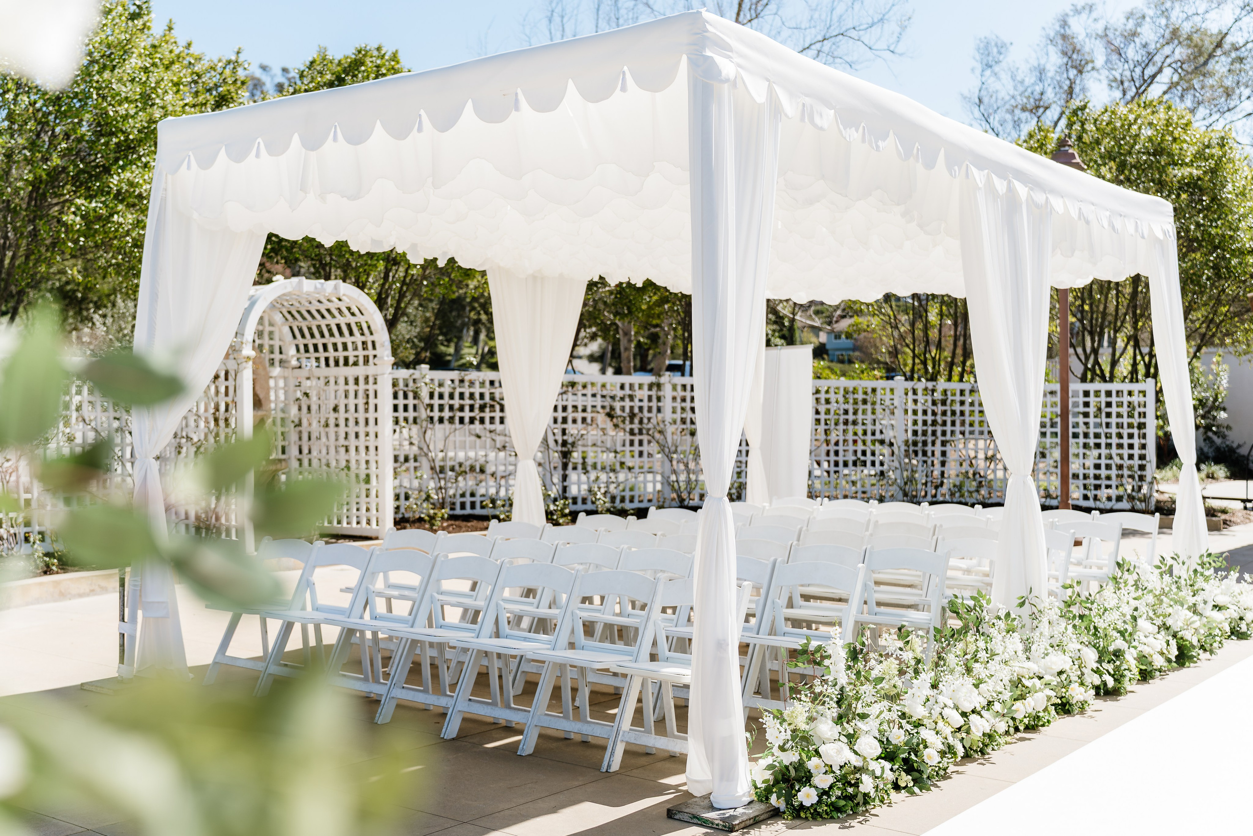 Wedding Anaheim Hills Golf Club Ceremony Space light and airy photo
