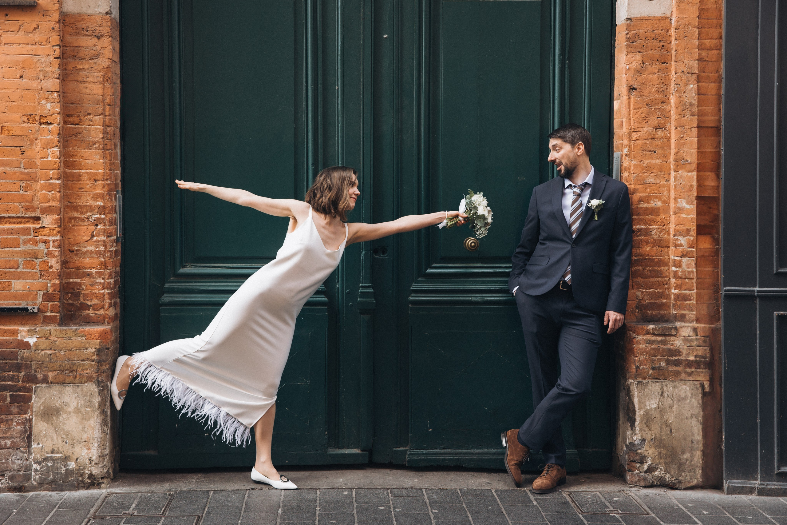 Séance photo de mariage intimiste à Toulouse pour Anna et Juliene. Eugénie Smirnova — Photographe à Toulouse et dans le Sud-Ouest