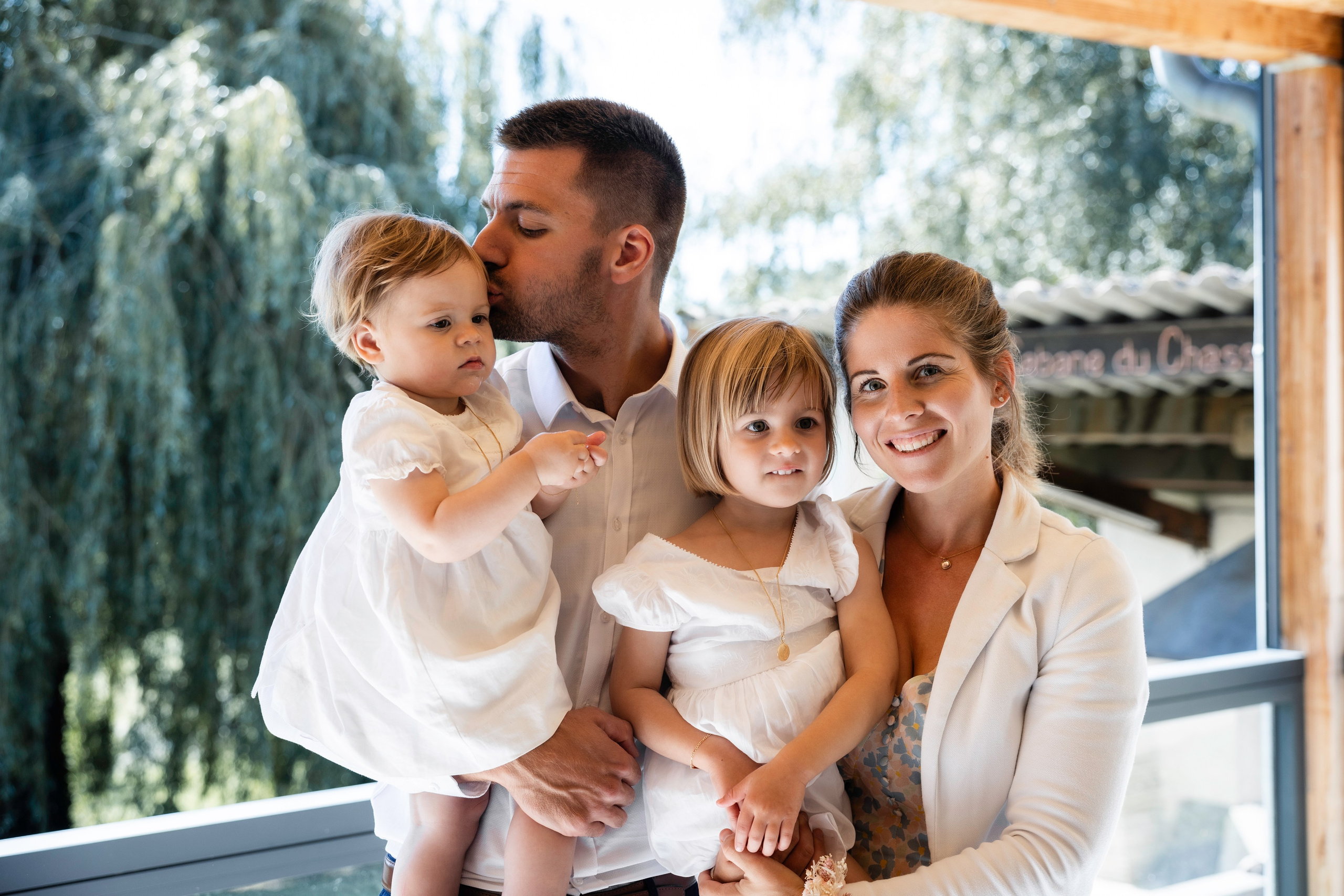 Immortaliser des Moments Précieux: Un Baptême Inoubliable à Toulouse. Eugénie Smirnova — Photographe à Toulouse et dans le Sud-Ouest