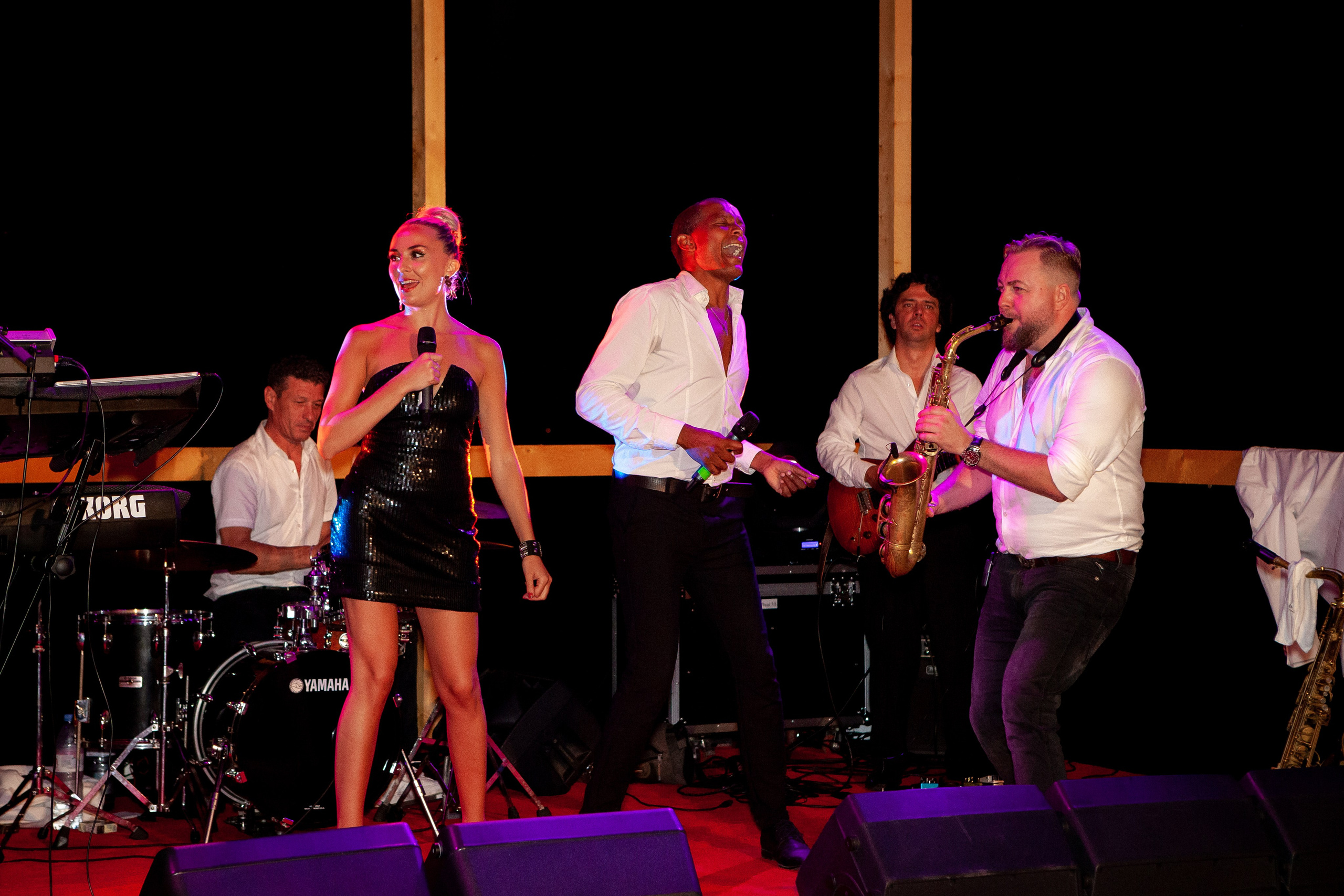 Offre Corporate de Noël 2025. Eugénie Smirnova — Photographe à Toulouse et dans le Sud-Ouest