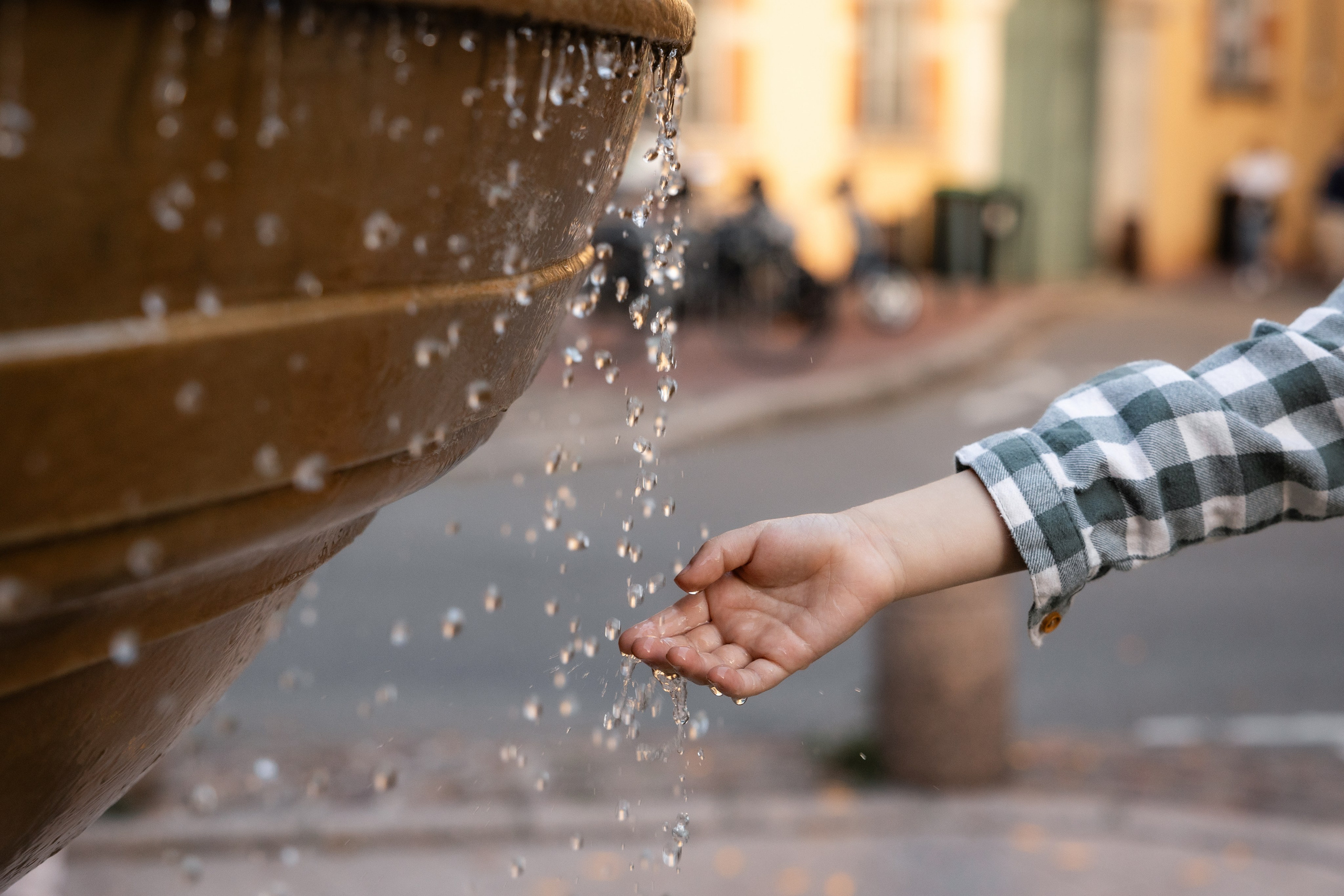 Семейная фотосъемка в стиле лайфстайл в Тулузе: душевная фотосессия для семьи экспатов. Евгения Смирнова — фотограф в Тулузе и юго-западной Франции