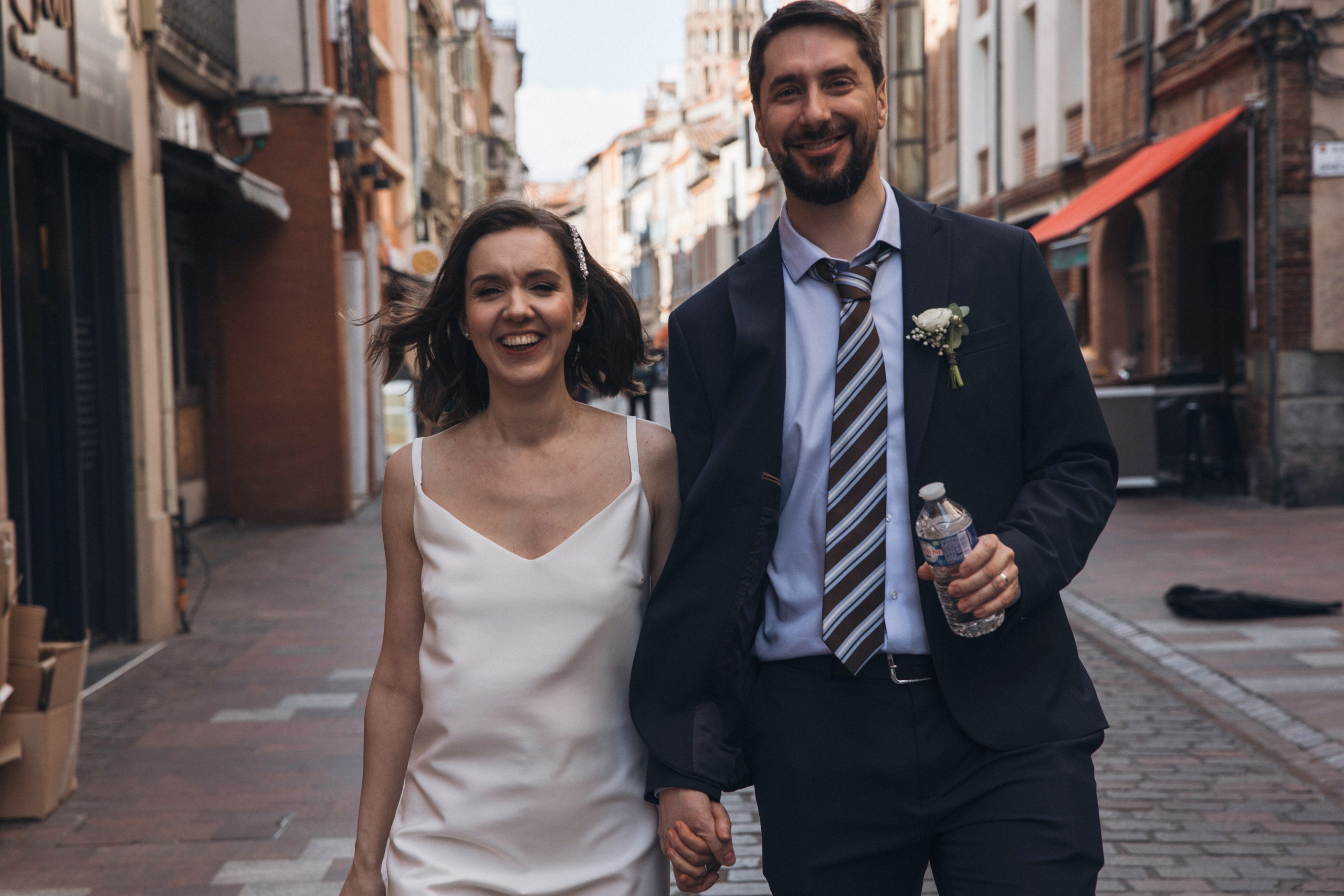 Séance photo de mariage intimiste à Toulouse pour Anna et Juliene. Eugénie Smirnova — Photographe à Toulouse et dans le Sud-Ouest