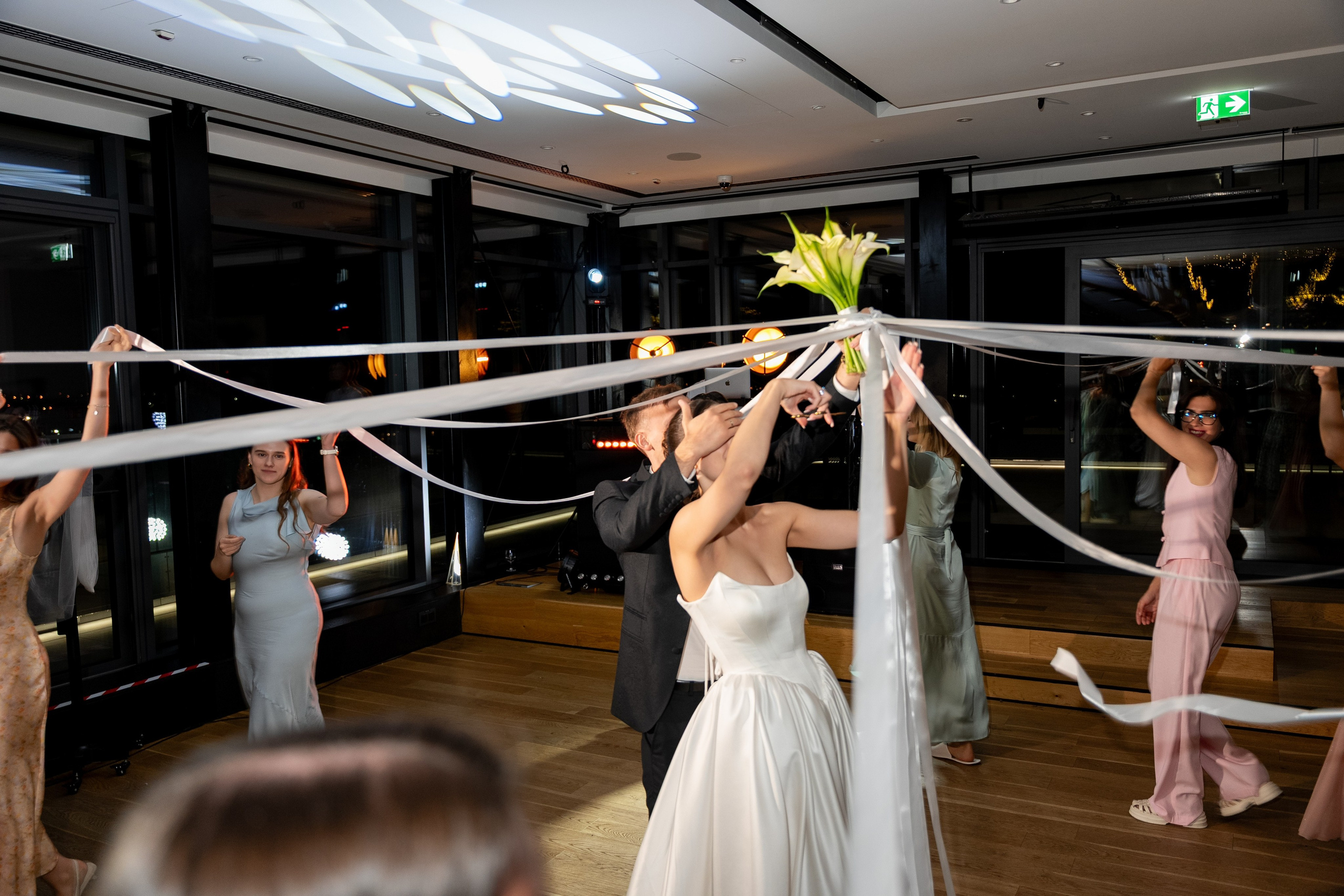 Wesele w Q Hotel Plus Wrocław Bielany | Perspektywa fotografa