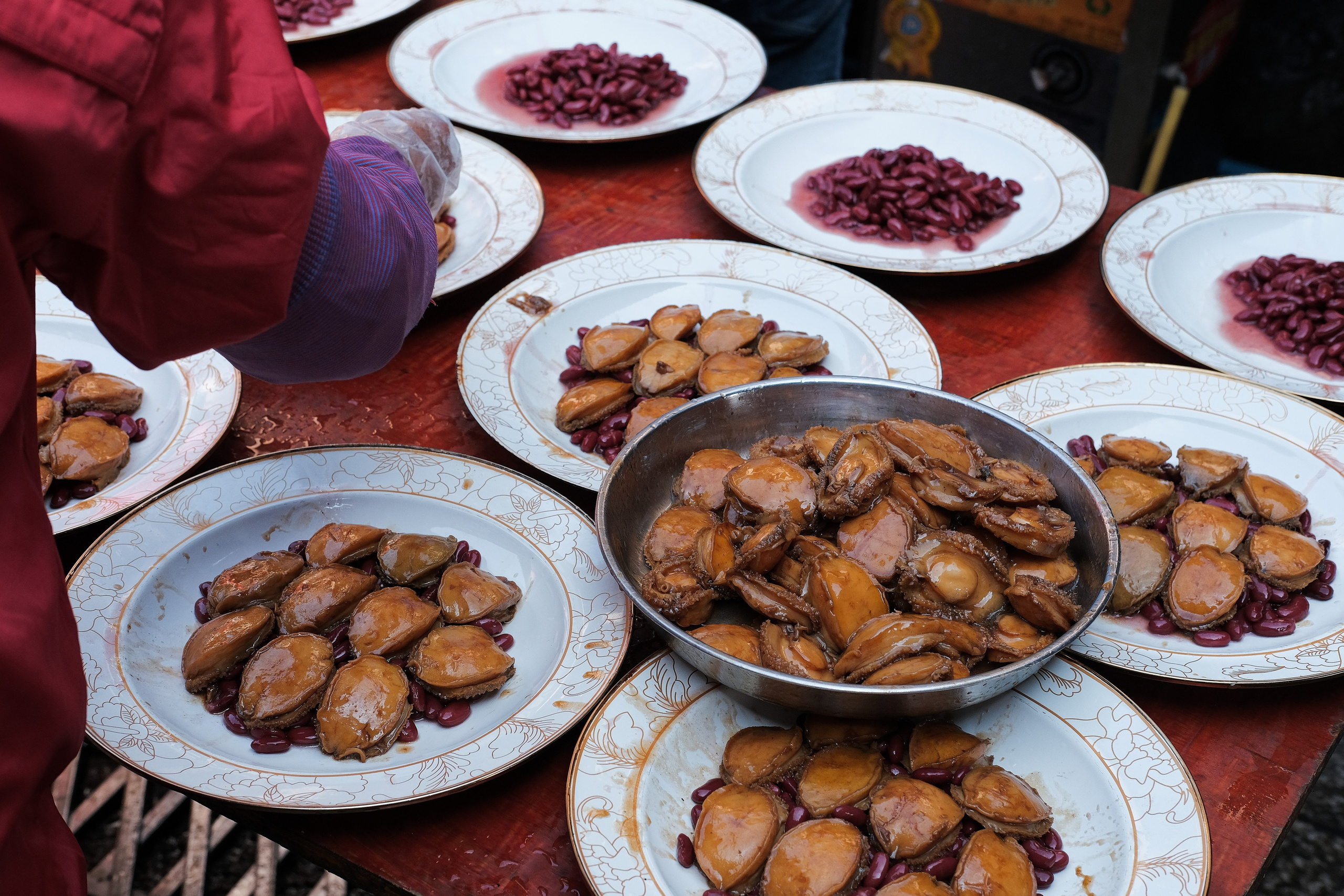 Dishes, Guangzhou LangTou Village China 🇨🇳 Street Photography