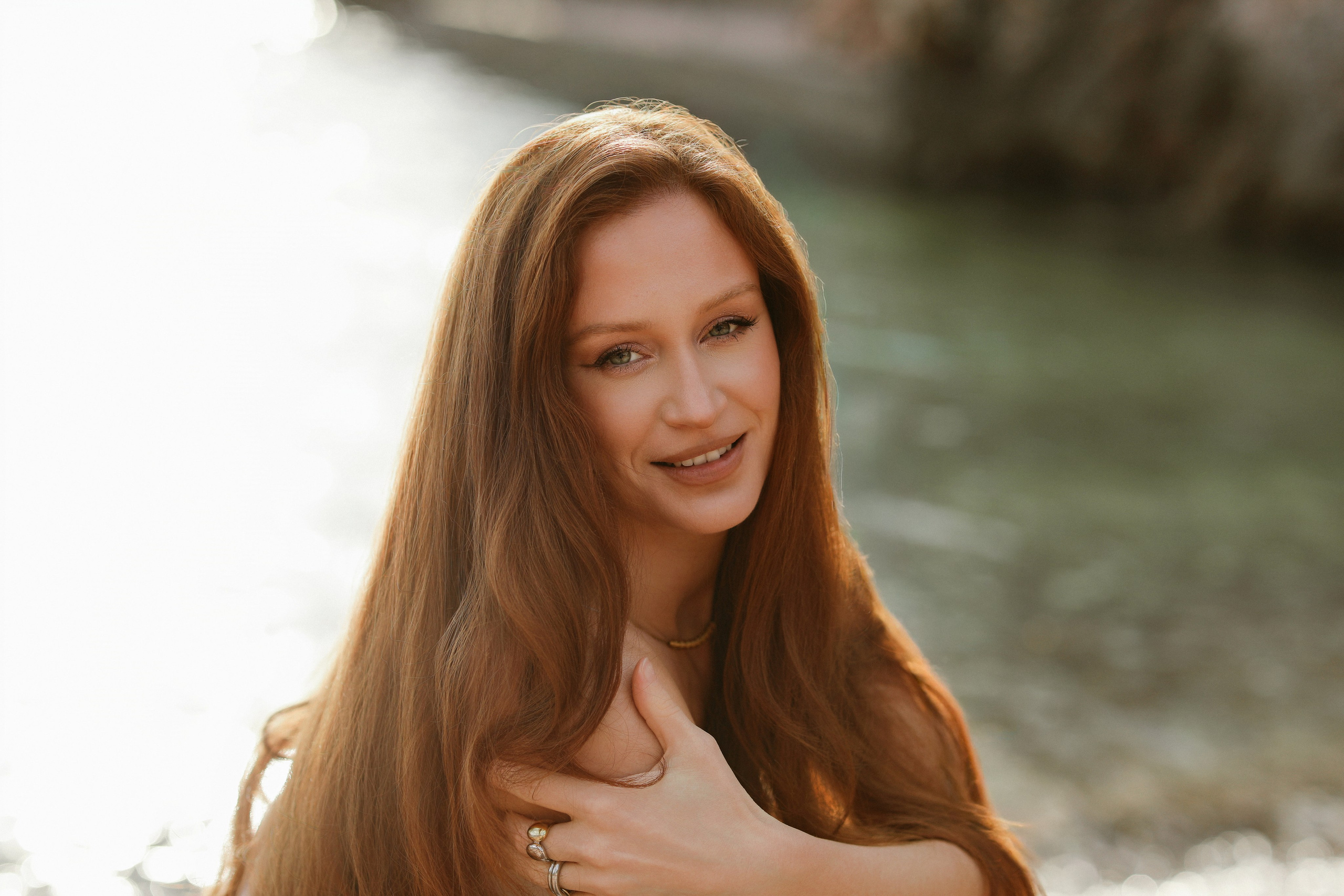 Bride portrait in natural light during a wedding photoshoot on Como