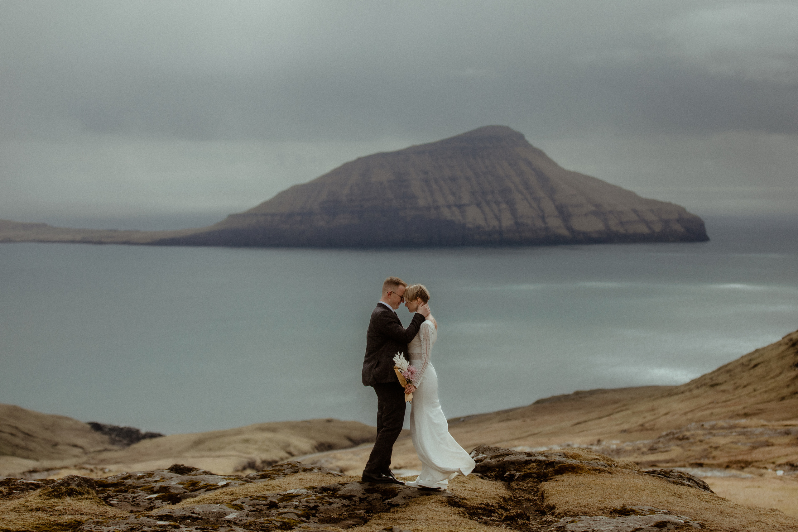 How To Elope In The Faroe Islands In 2025-2026. Iceland elopement photo and video | Nikolaichik Photo