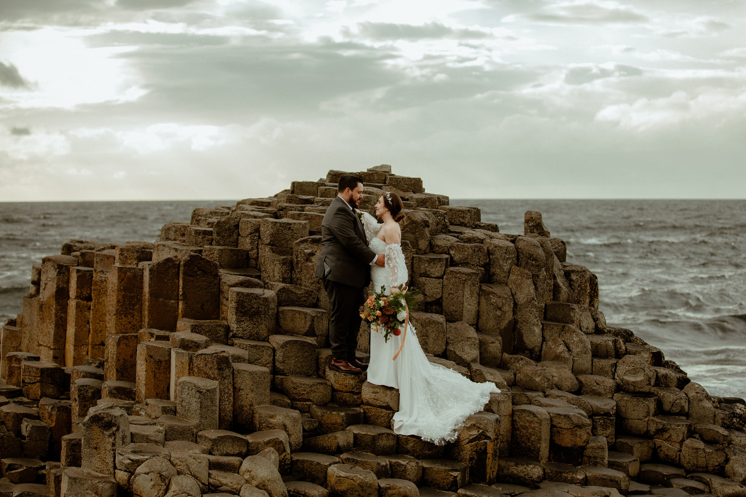 Ireland Elopement Photographer. Iceland elopement photo and video | Nikolaichik Photo