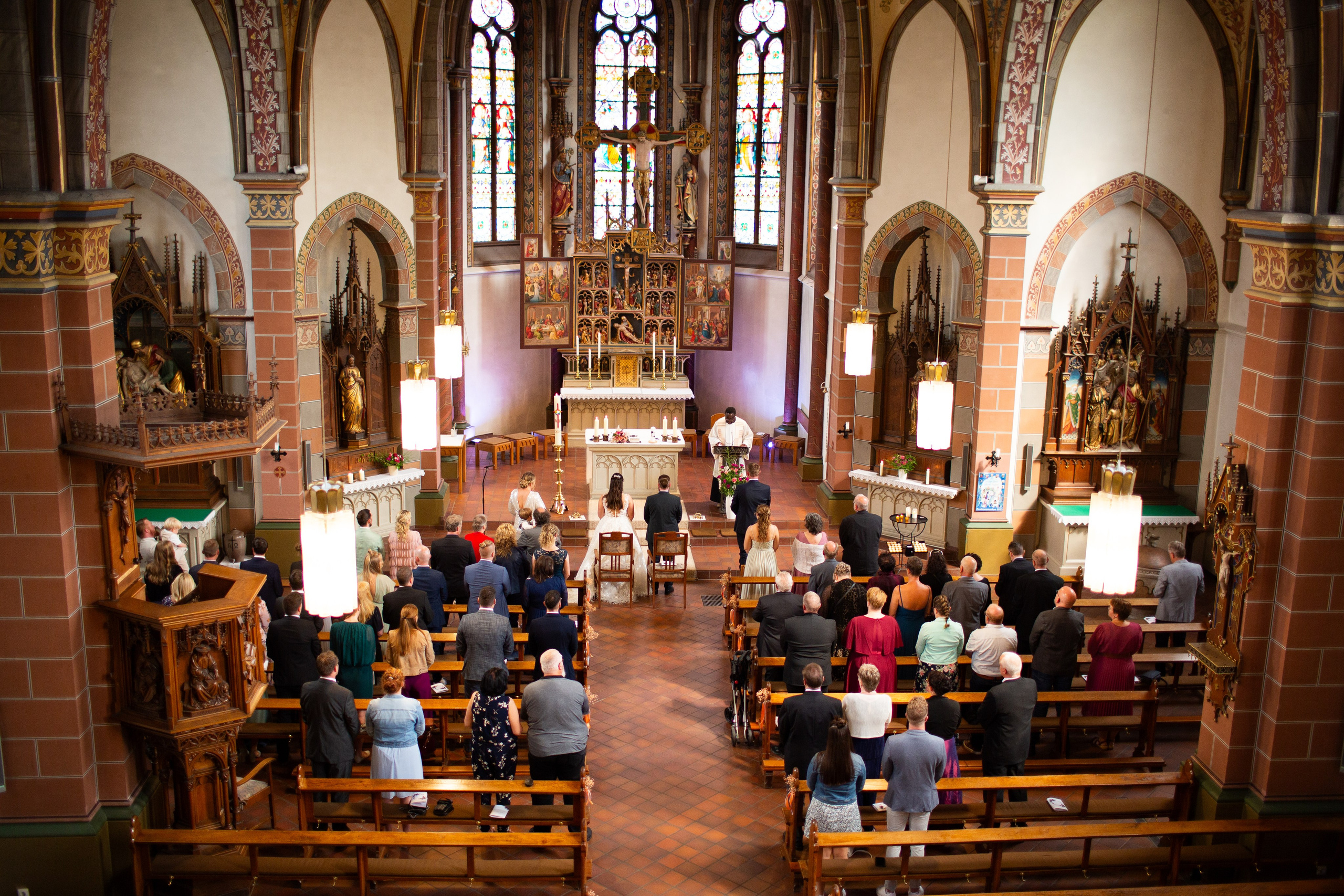 "Kirchliche Trauung", "fotografiert von oben", "Pfarrkirche St. Dionisius"