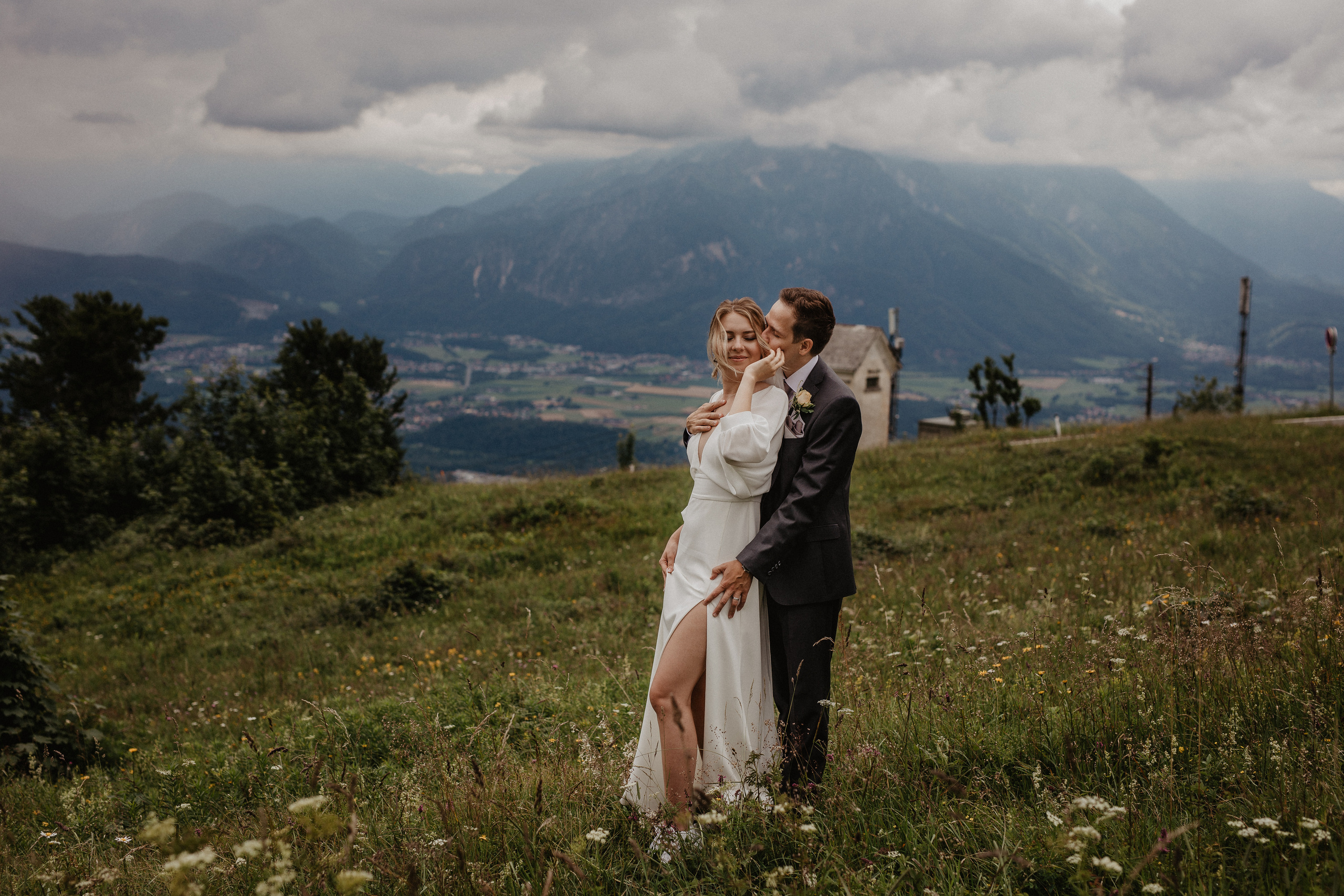 Wedding photographer pricing guide Italy. Iceland elopement photo and video | Nikolaichik Photo