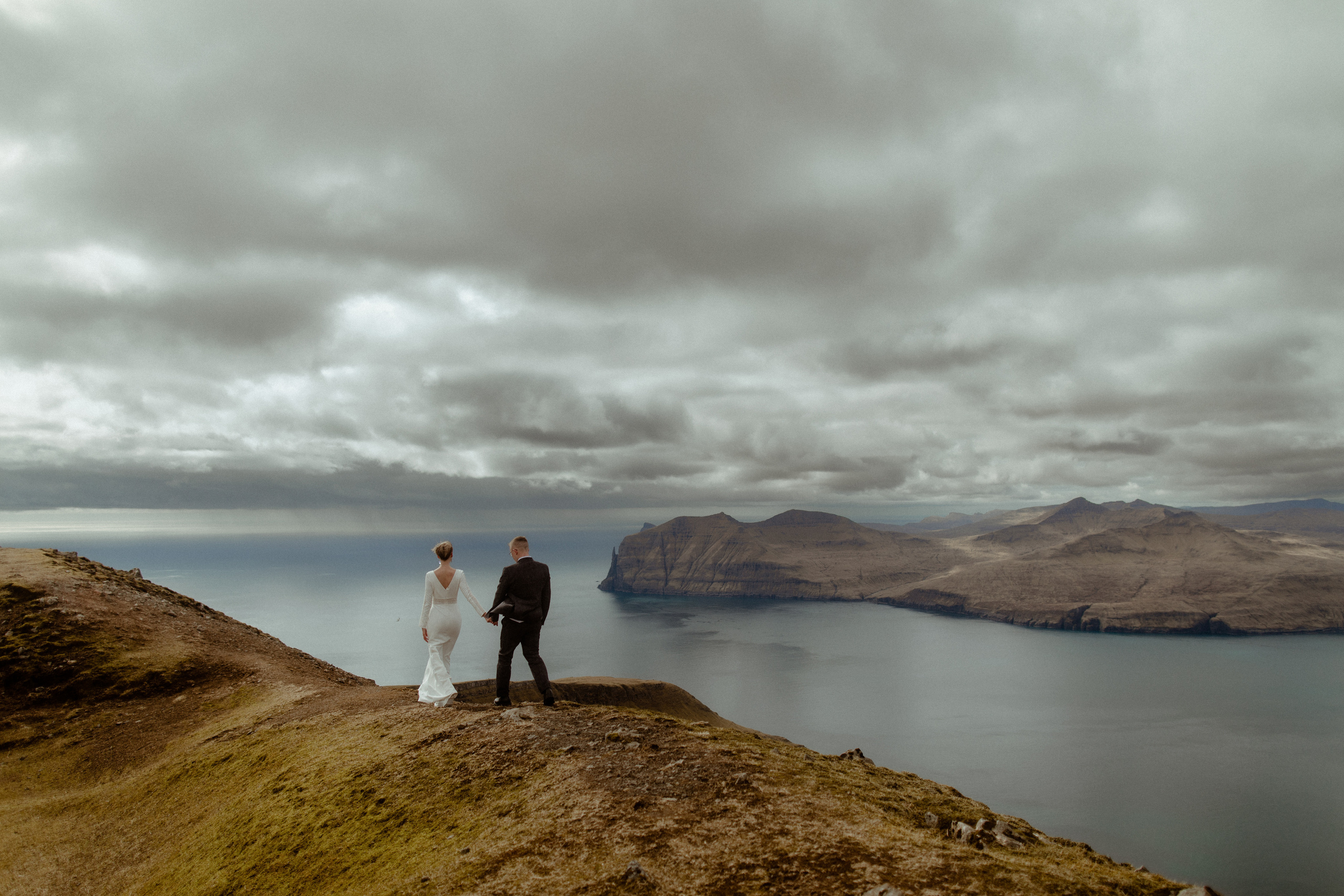Faroe Islands Elopement Photographer. Iceland elopement photo and video | Nikolaichik Photo
