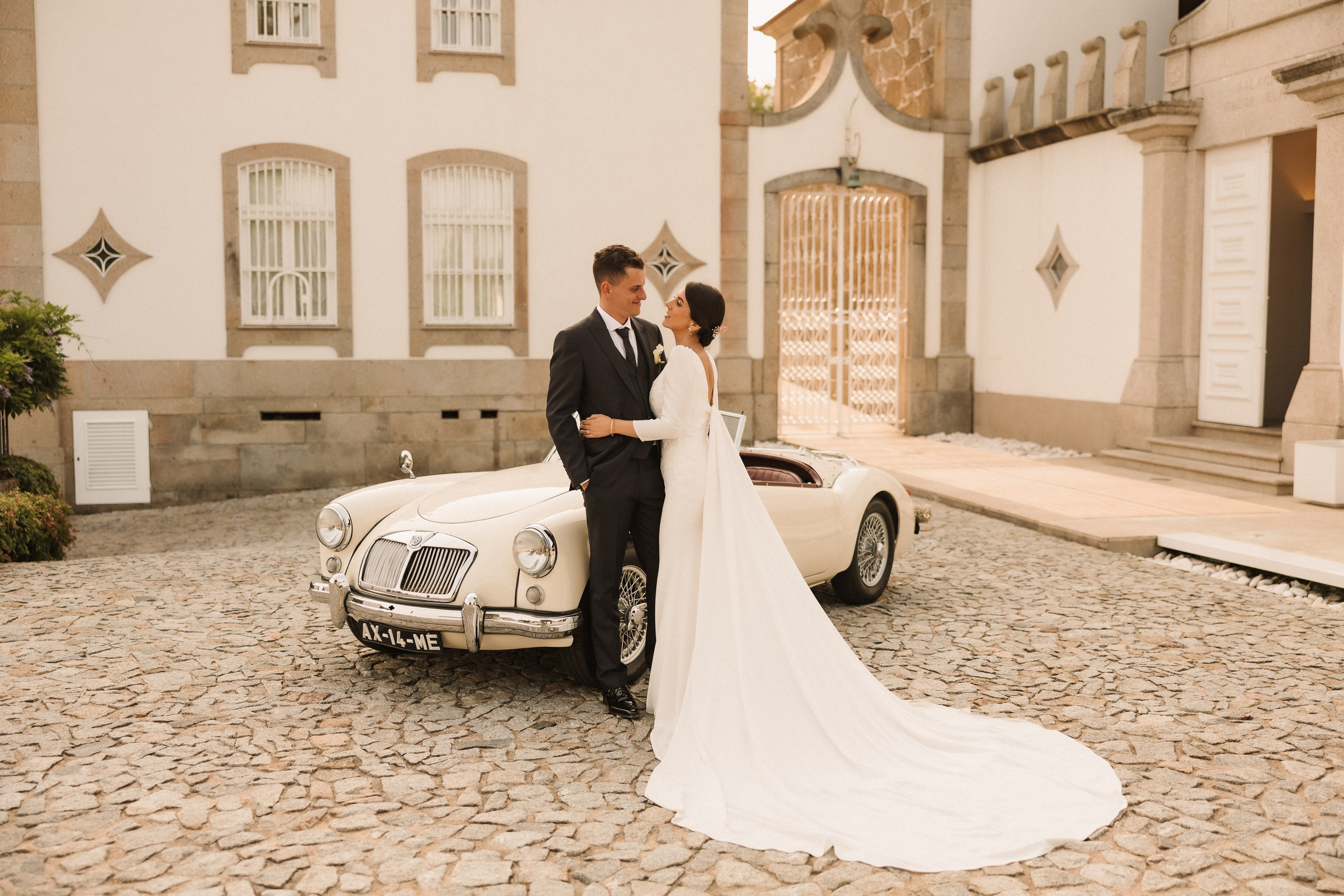 Destination Wedding em Portugal: um guia para casar em Portugal. Wedding & Family Photographer in Portugal | Alexandra Mieres