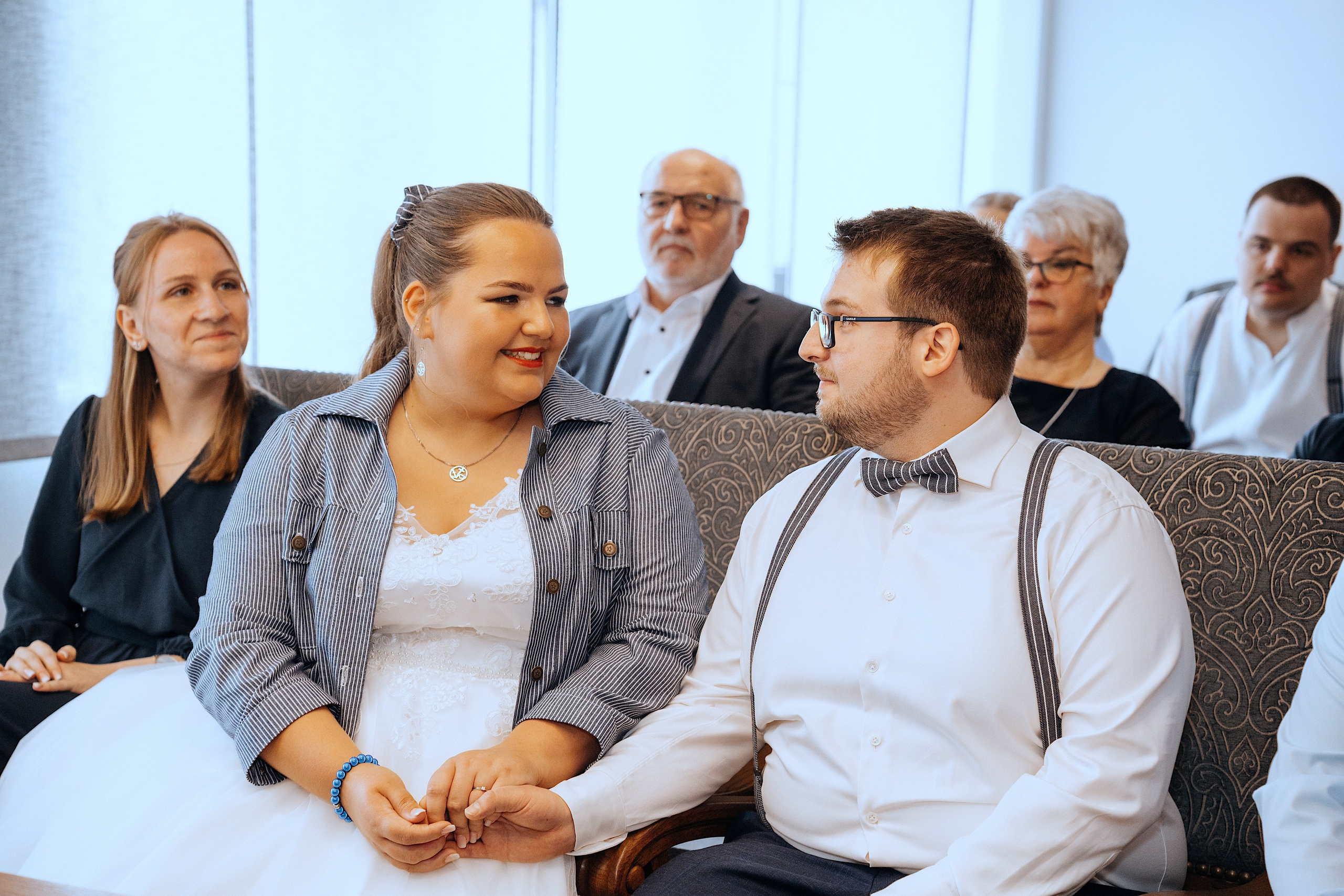 Standesamtliche Trauung. Hochzeitsfotograf für Moers, Niederrhein, Düsseldorf, NRW und Deutschland
