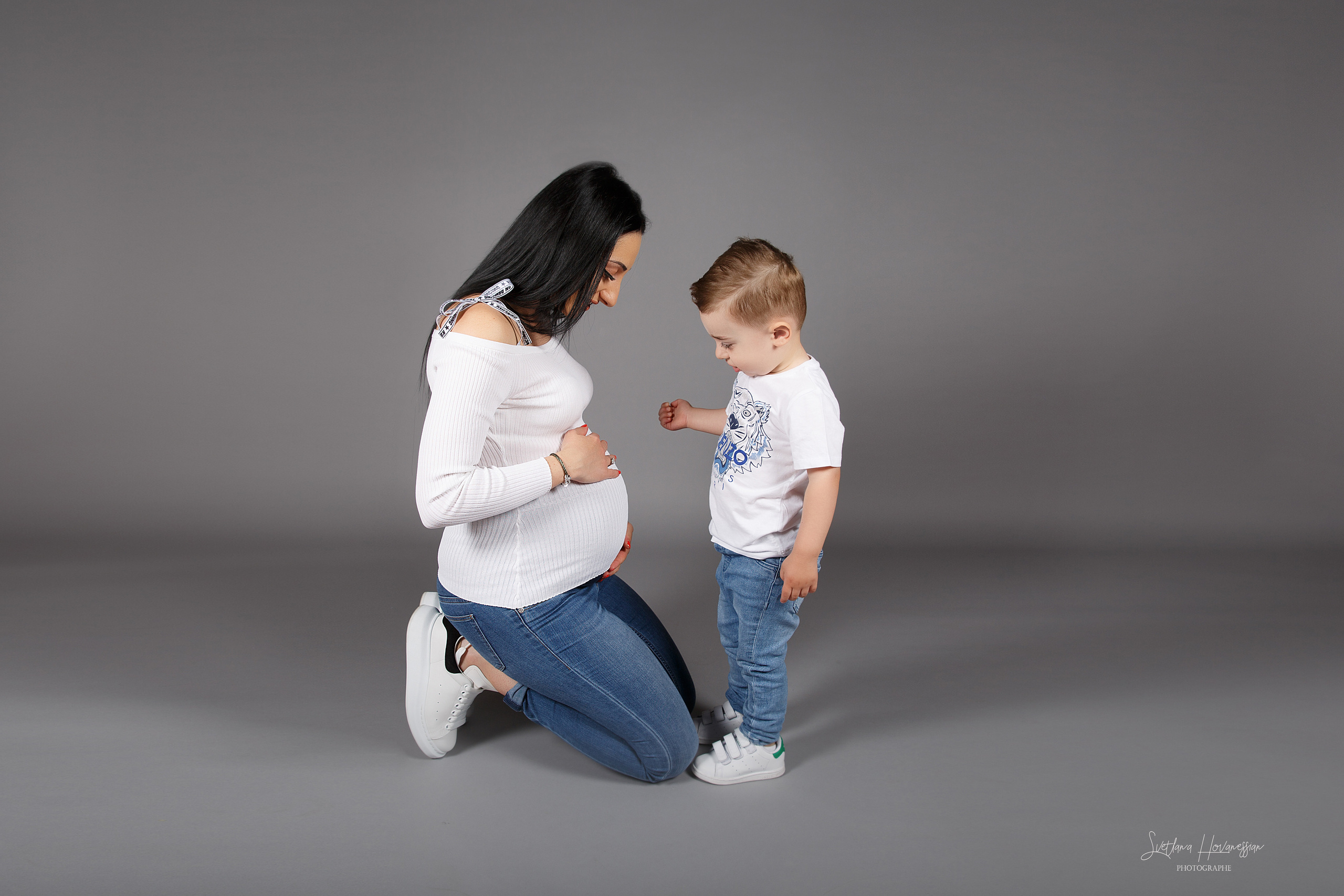 GROSSESSE studio. Photographe professionelle spécialisée dans la photographie de grosses