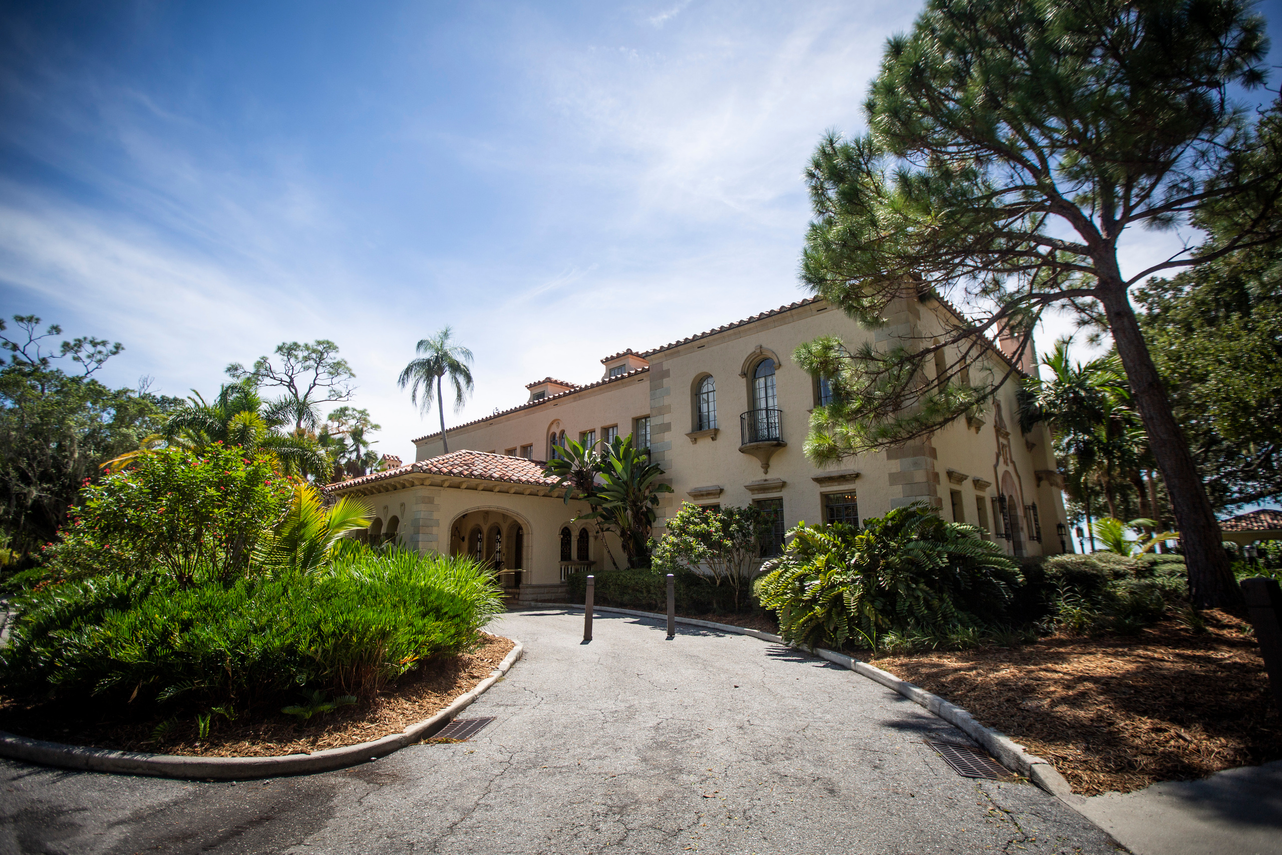 Powel Crosley Estate