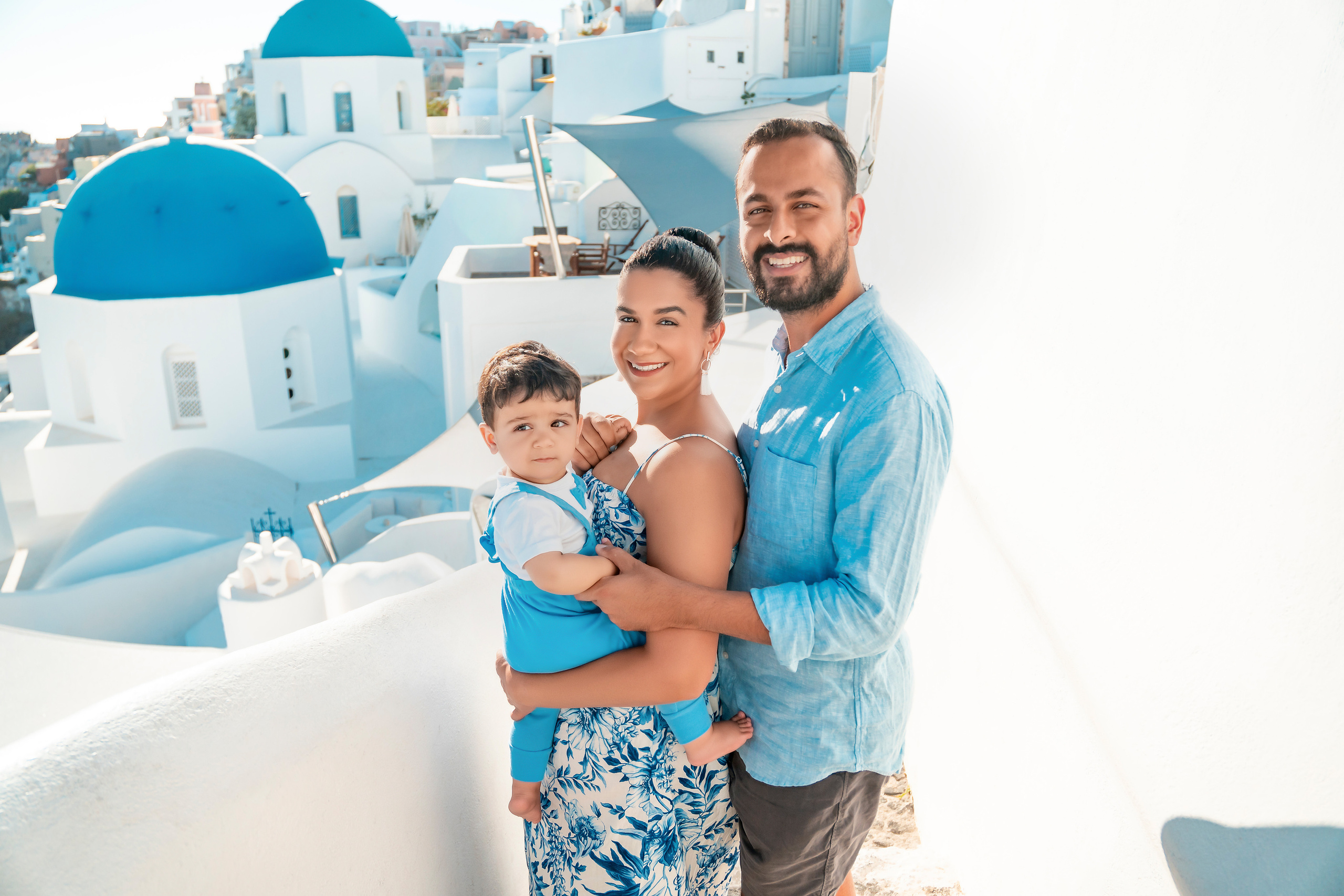 "Let Sokolove capture your unforgettable moments in Santorini with professional Family and Kids portrait photography. Whether you’re celebrating love or looking for stunning solo portraits, we ensure every shot is filled with elegance and beauty."