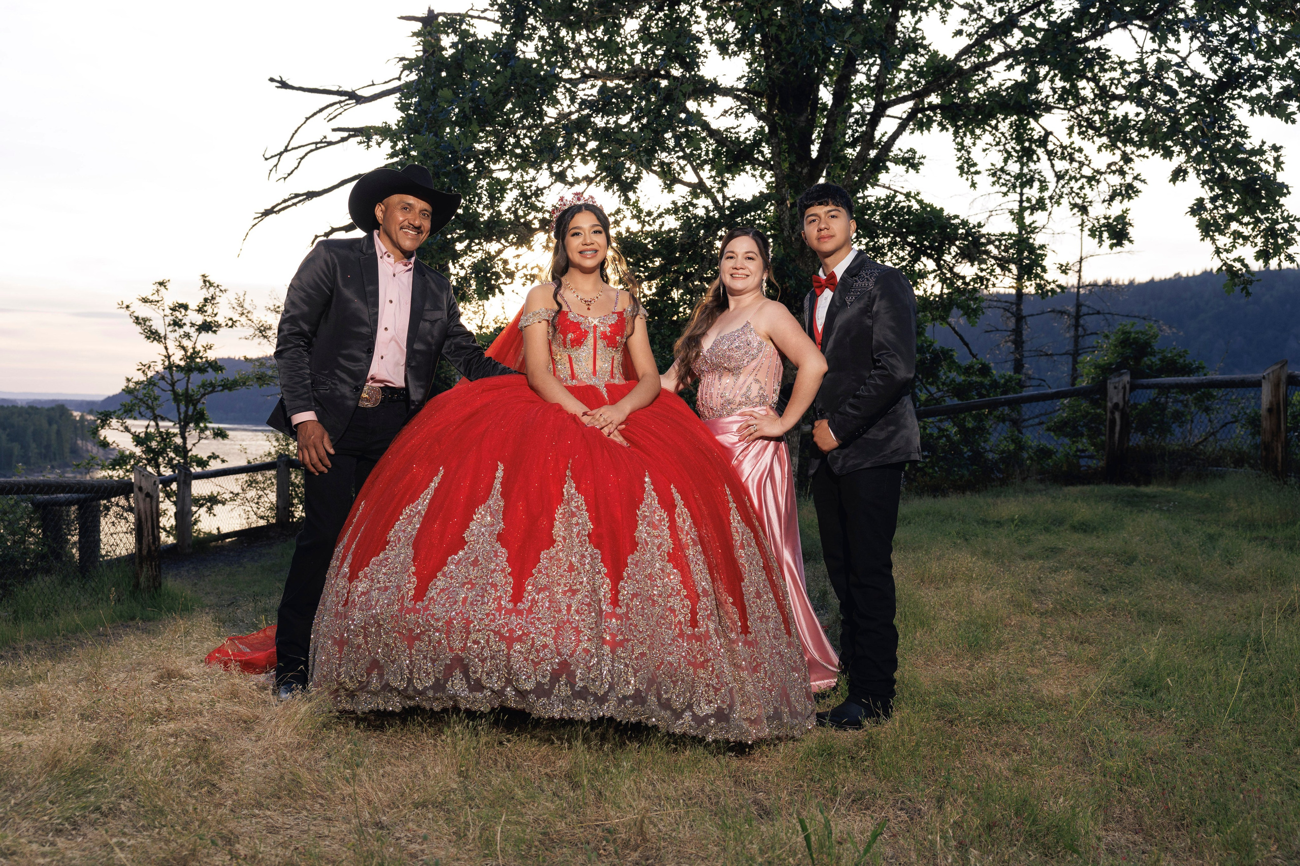 Sweet 15 celebration photos in the Columbia Gorge