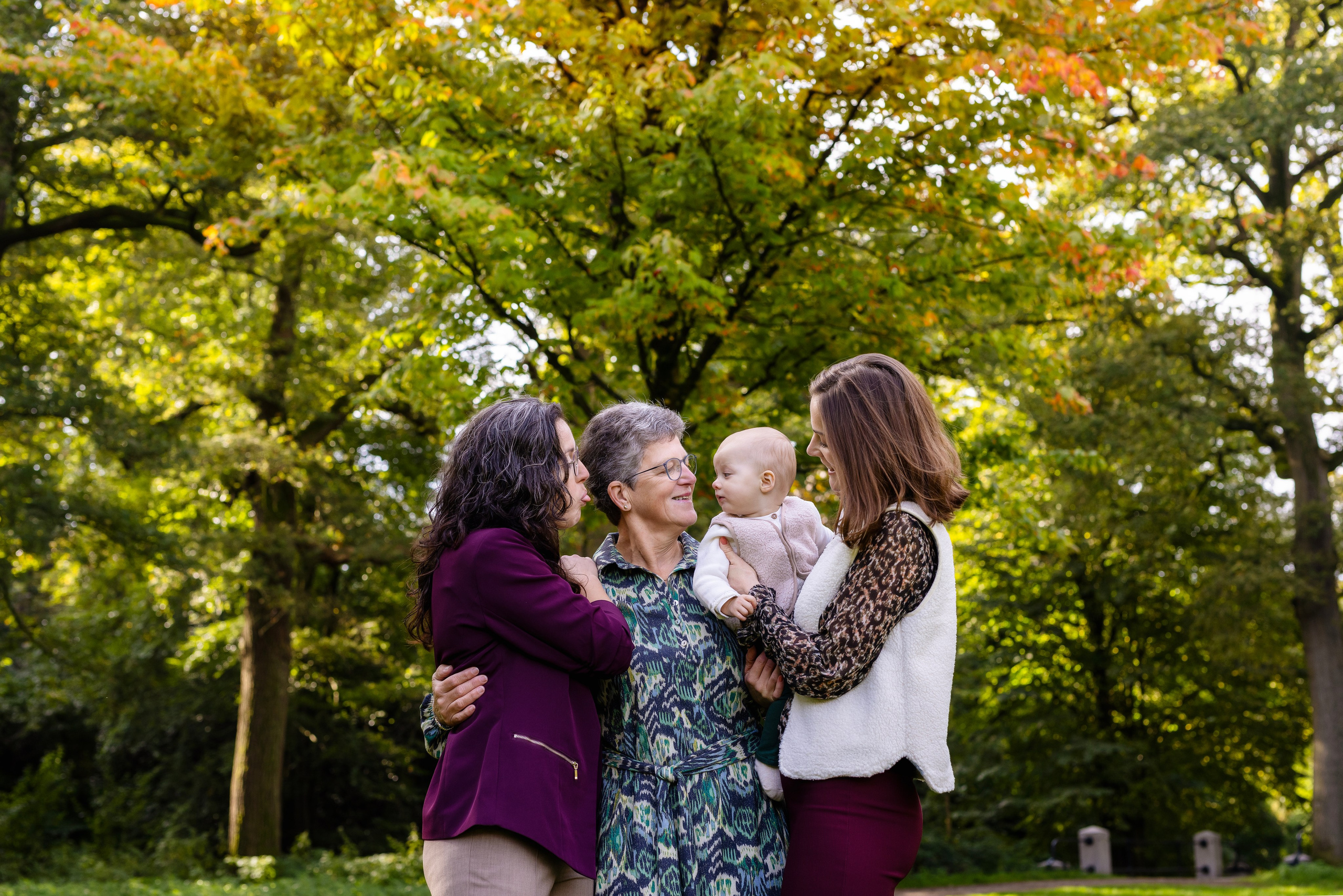Liefdevolle gezinsfotoshoot in Zwolle door Irina Hoek
