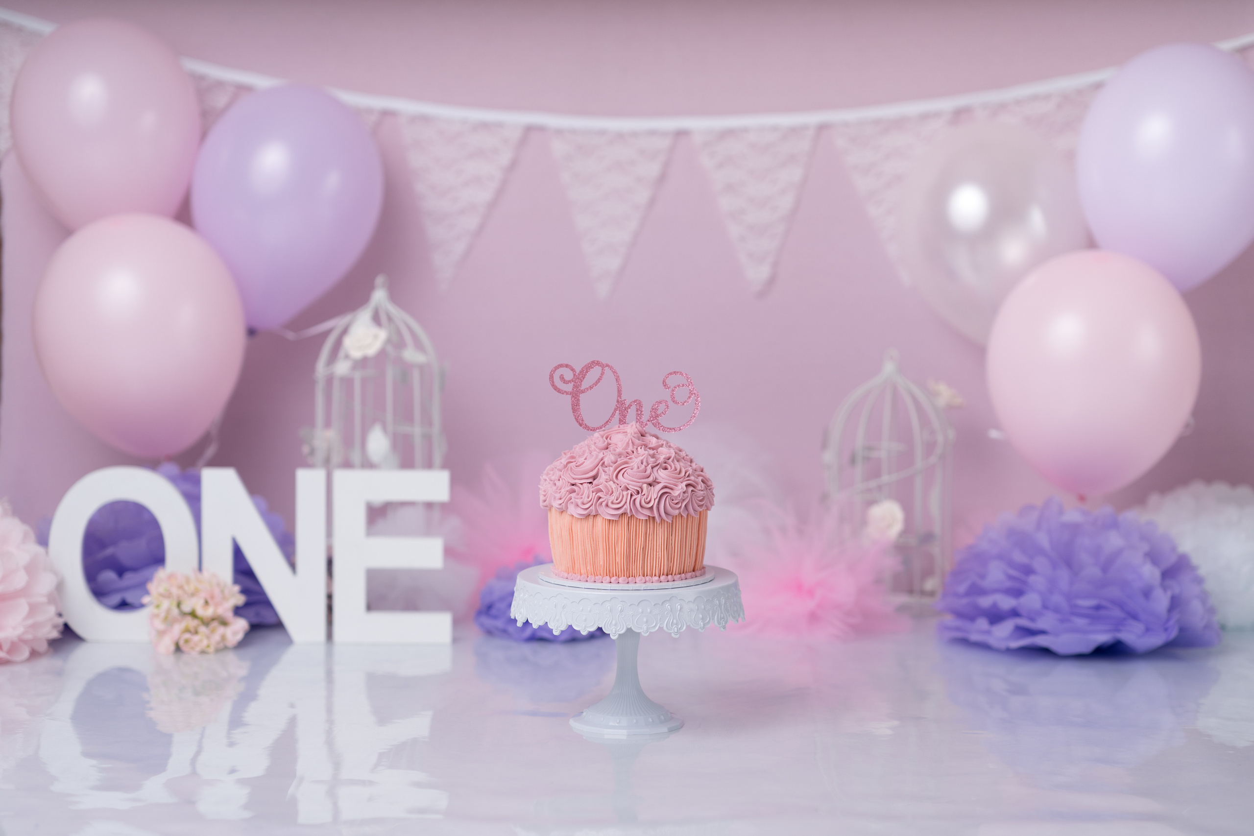 Cake Smash Themes. Newborn and family photographer. Hills District. Sydney