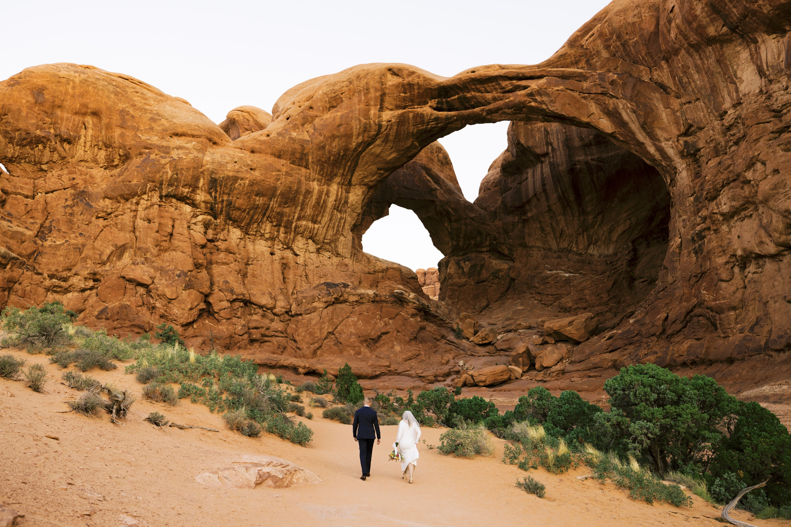 Arches Bridal Photoshoot. Utah Family Photographer