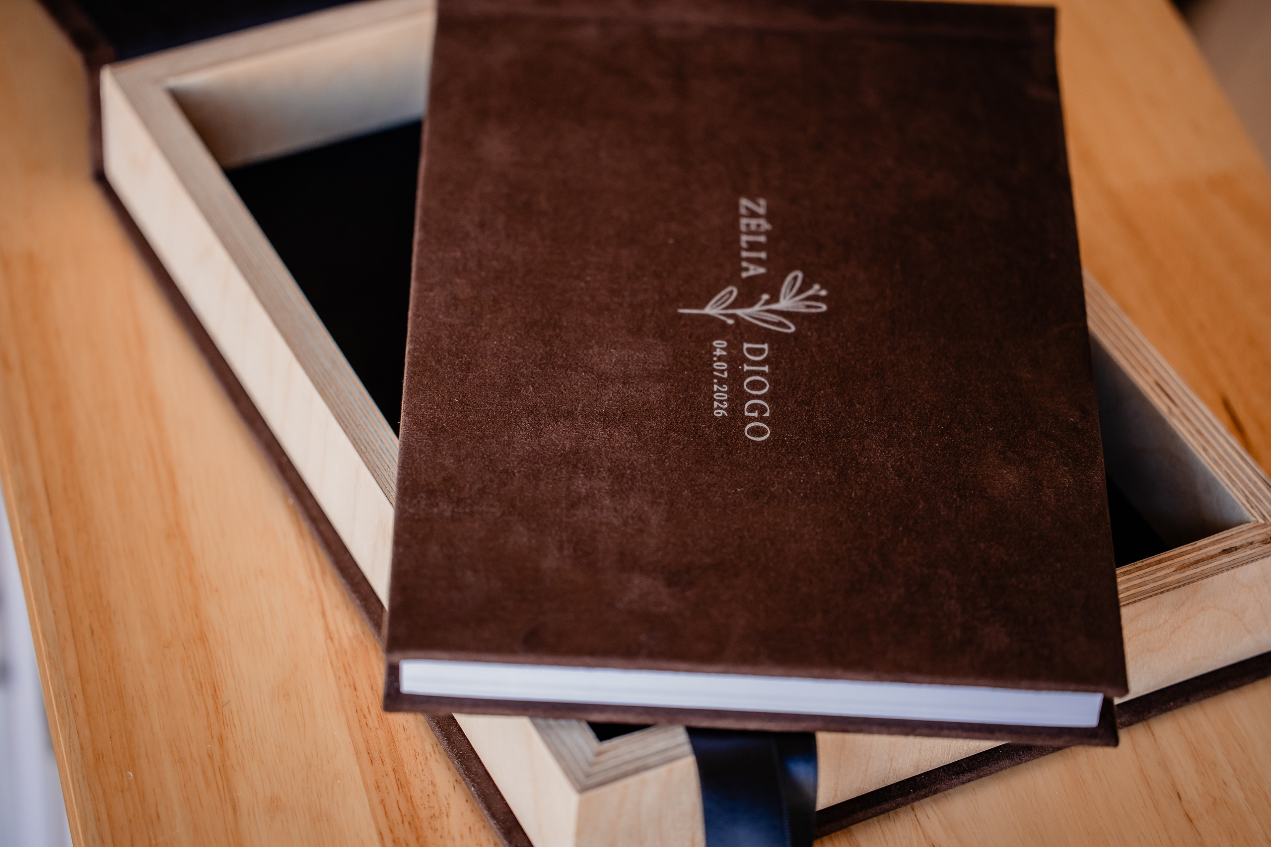 Livro de Honra — Zélia e Diogo. Contraluz Fotografia