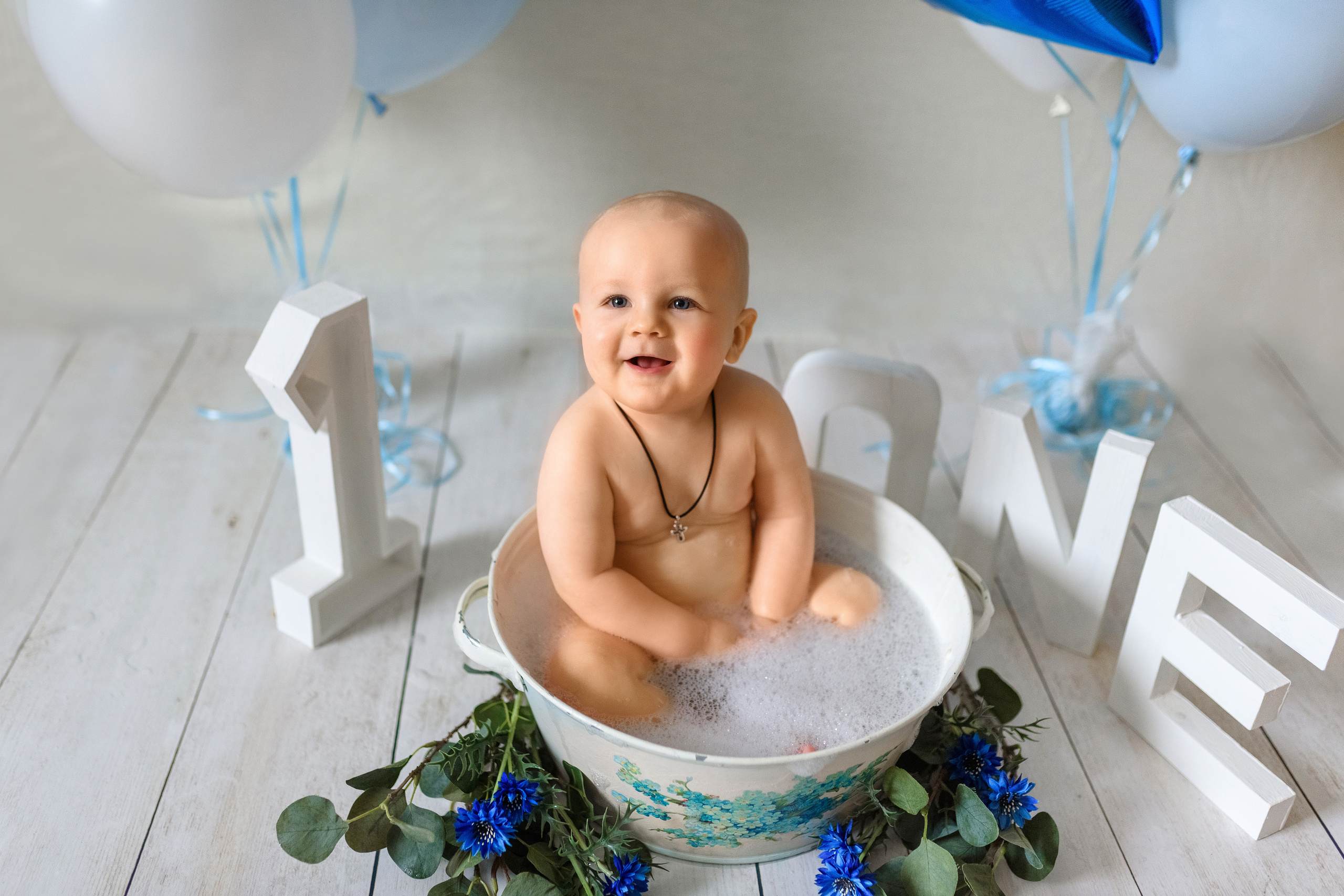 Годовасие / Cake smash фотосессия. Семейный фотограф и фотограф новорожденных в Вильнюсе Ирина Беленкевич